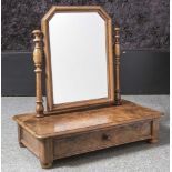 Schminkaufsatz/Spiegelaufsatz für eine Kommode o. einen Tisch, aus der Zeit desBiedermeier um 1830/