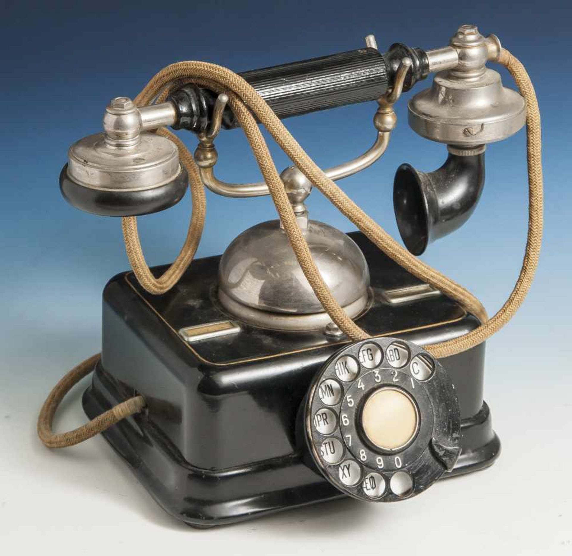 Altes Telefon, Dänemark, wohl um 1900, KTAS, Unterboden u. Sprechmuschel bez. "KjøbenhavnsTelefon