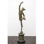 Bronze, "Hermes", nach Giambologna, auf Rundsockel mit aufgelegtem Reliefband mitAmorettenreigen. H.