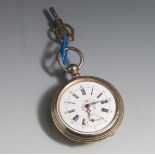 Schlüsseltaschenuhr, um 1900, Silber, weißes Zifferblatt mit röm Zahlen in schwarz, mittigfeine,