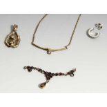 Posten Schmuck/-teile, Gold 333, 1 Collier mit kl. Diamant, 1 Anhänger, 1 Ohrhalbcreole.Ca. 6,2