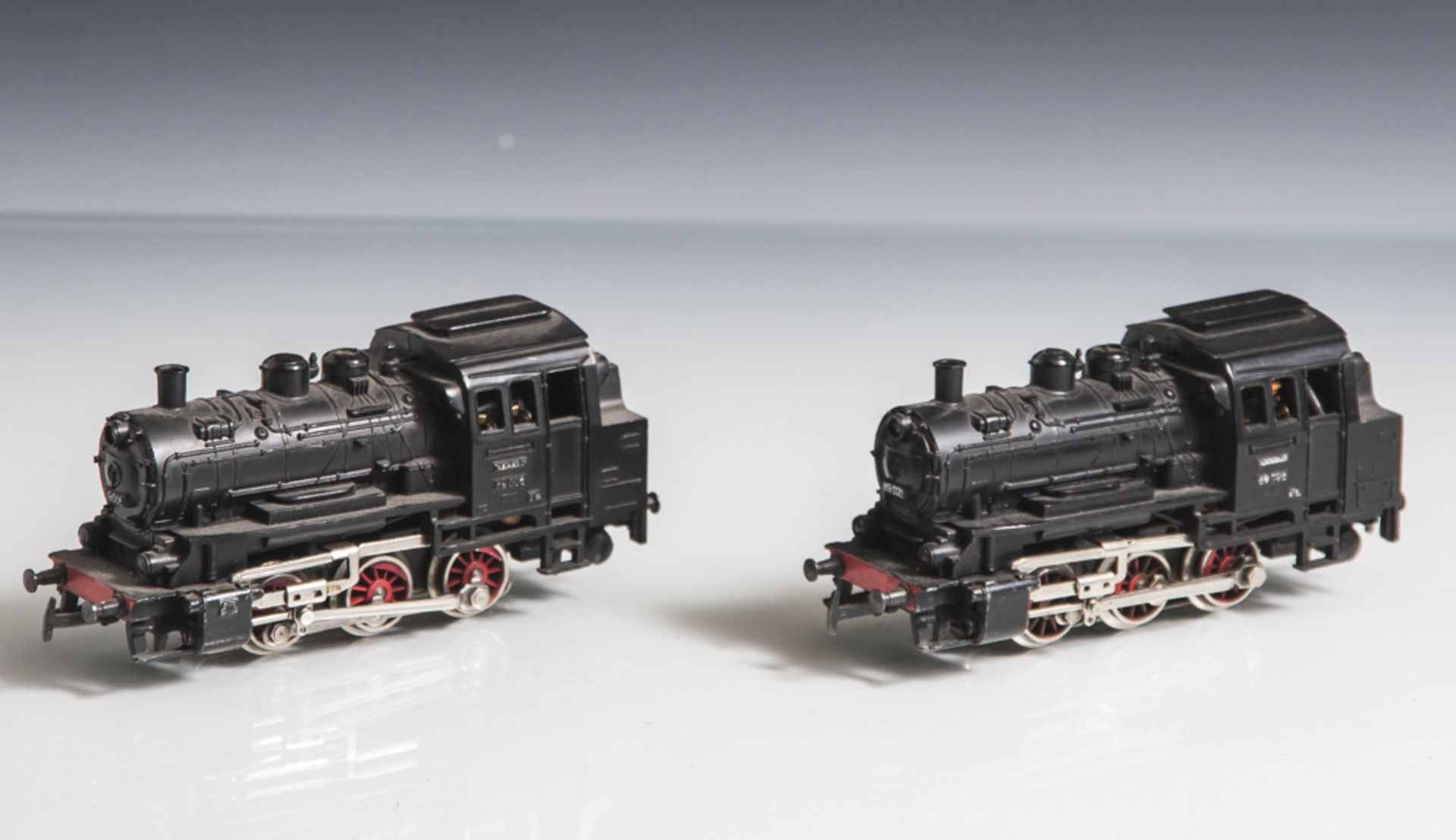 2x Märklin Lok 89005 u. 89028.