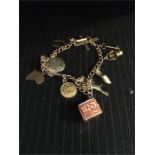 9ct gold charm bracelet (25g)
