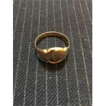 A 9ct gold signet ring (3g)