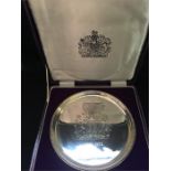 A Royal wedding salver in silver dated 1947-1972 (283g)