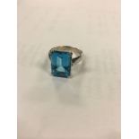 14ct White gold Blue Topaz Ring