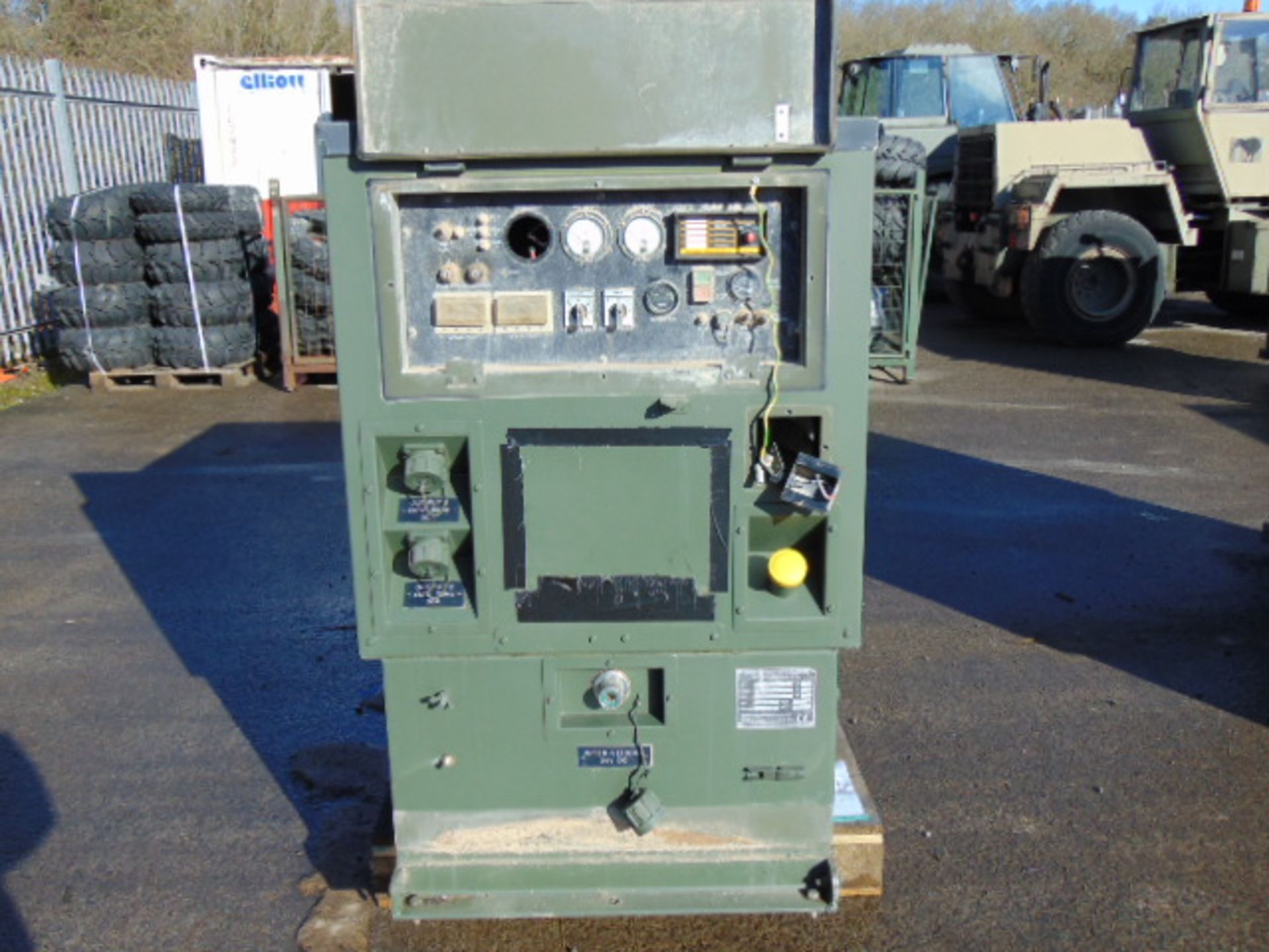 Harrington 28.7 KVA 3 phase Diesel Generator - Image 4 of 9