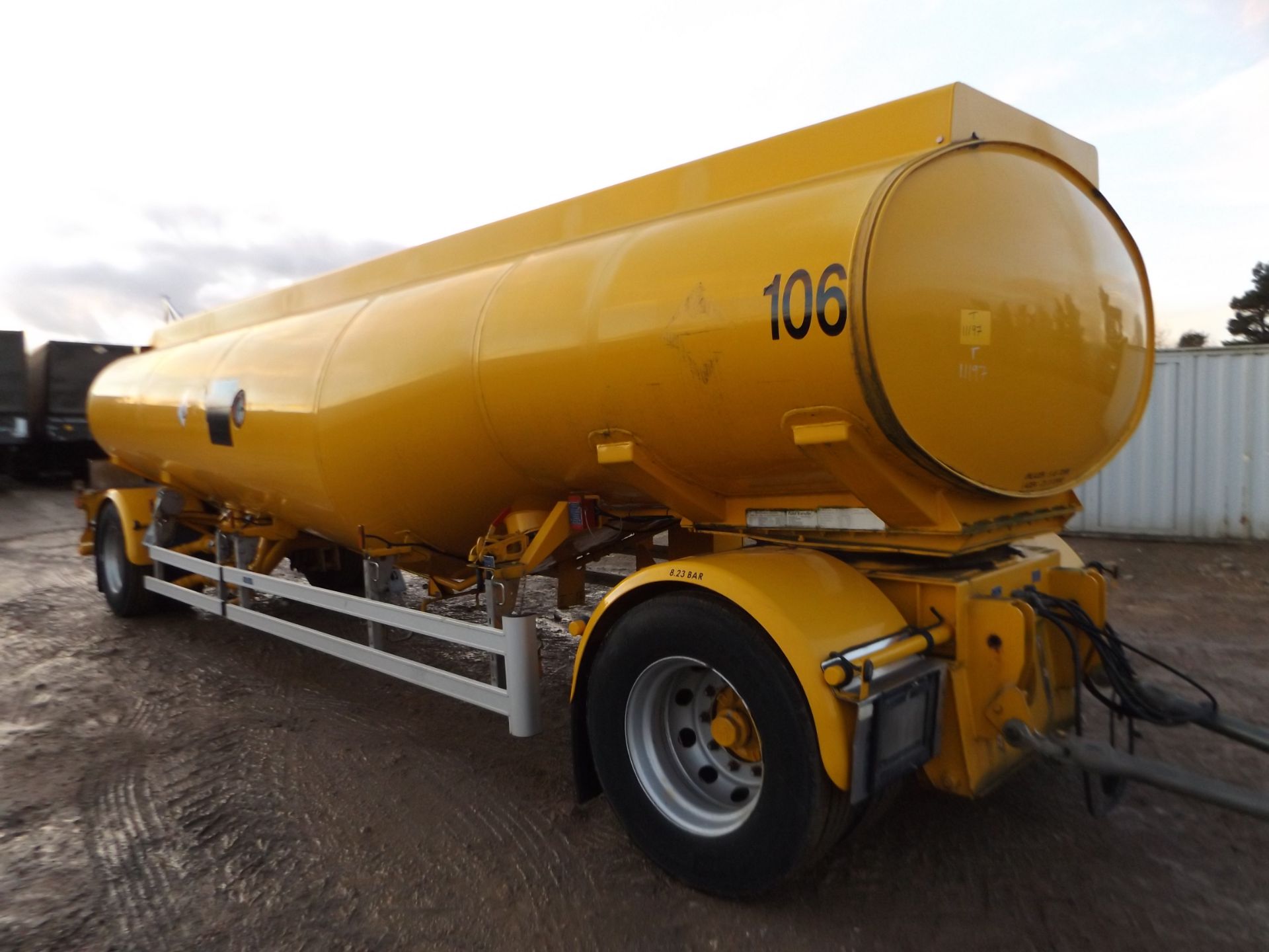 24000 Ltr Twin Axle Fluid Transfer Tanker Trailer