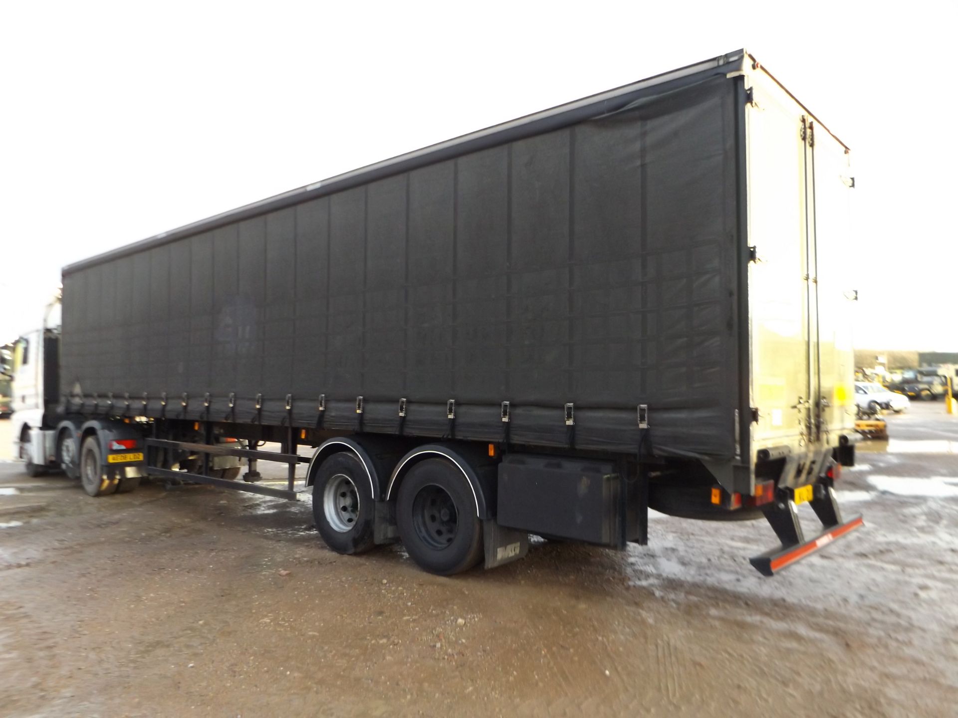 M&G Twin Axle Curtain Sider Trailer with Boalloy Body - Image 7 of 16