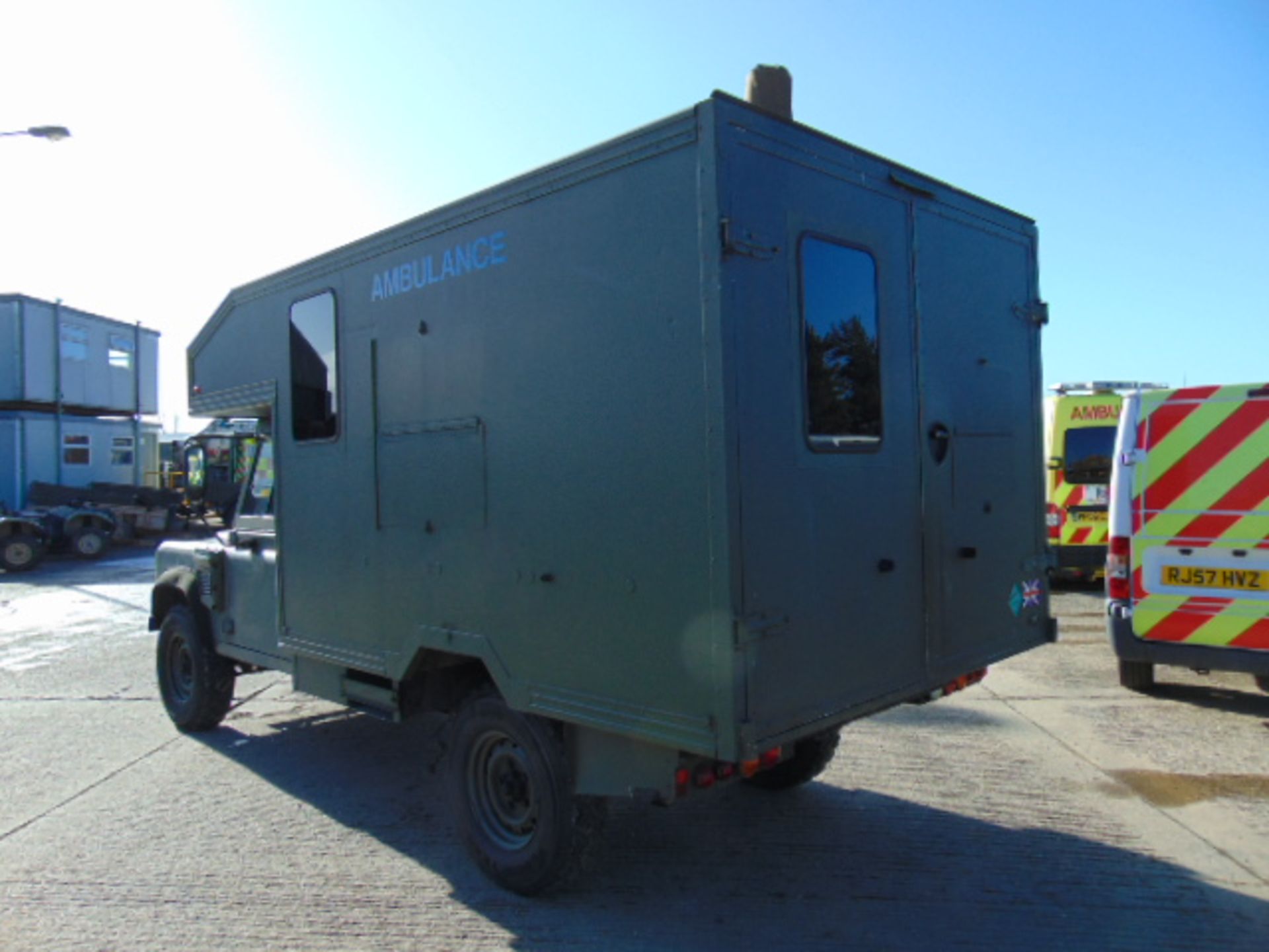 Military Specification Land Rover Wolf 130 ambulance - Image 6 of 15