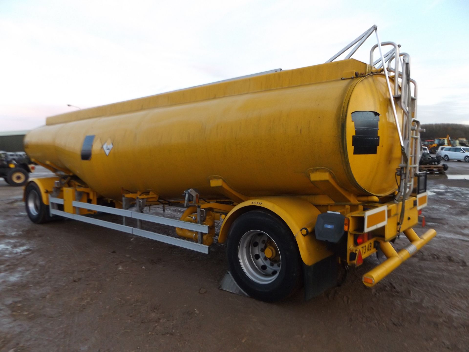 24000 Ltr Twin Axle Fluid Transfer Tanker Trailer - Image 3 of 15