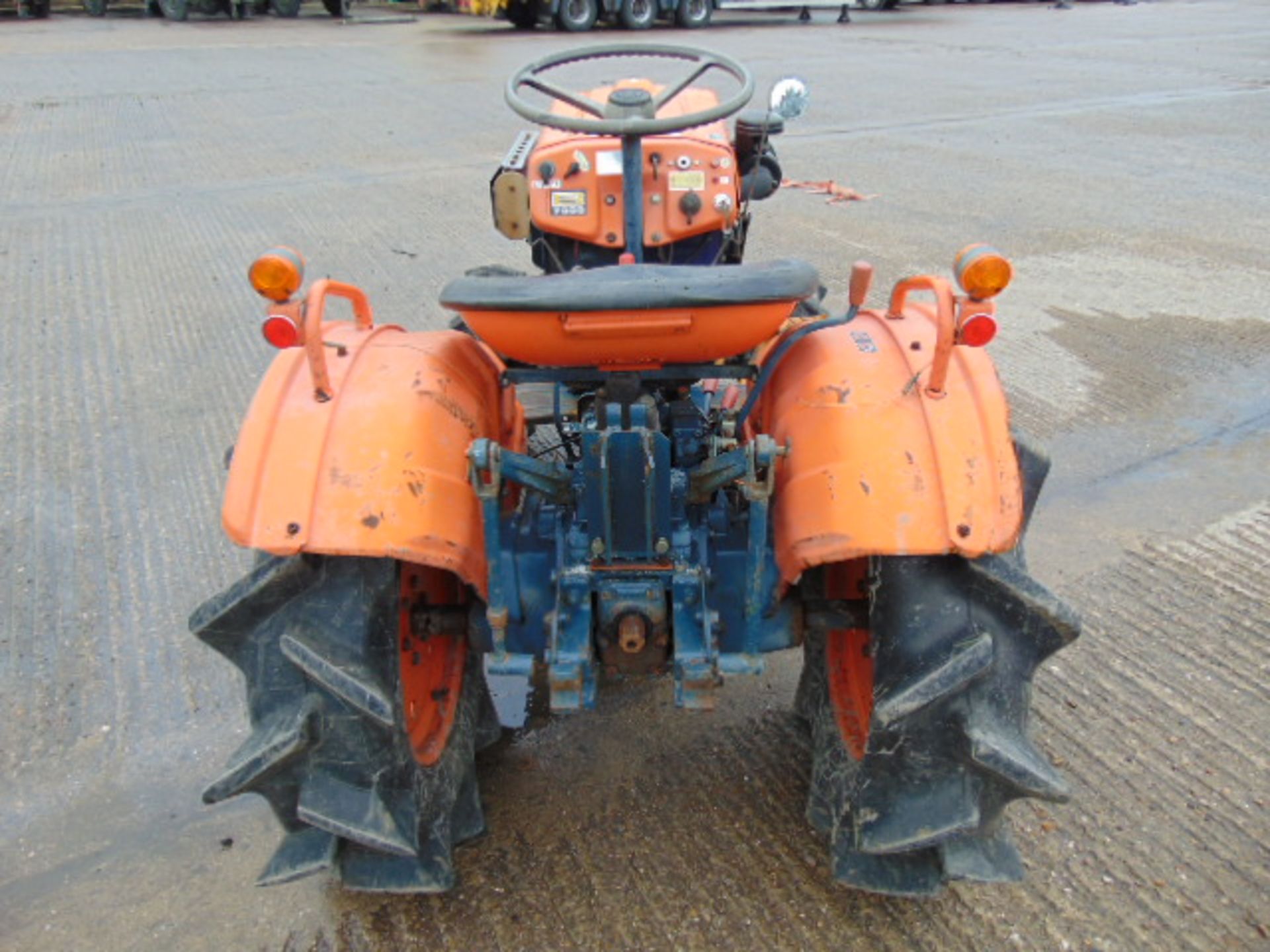 Kubota B7000 4WD compact tractor - Image 5 of 14