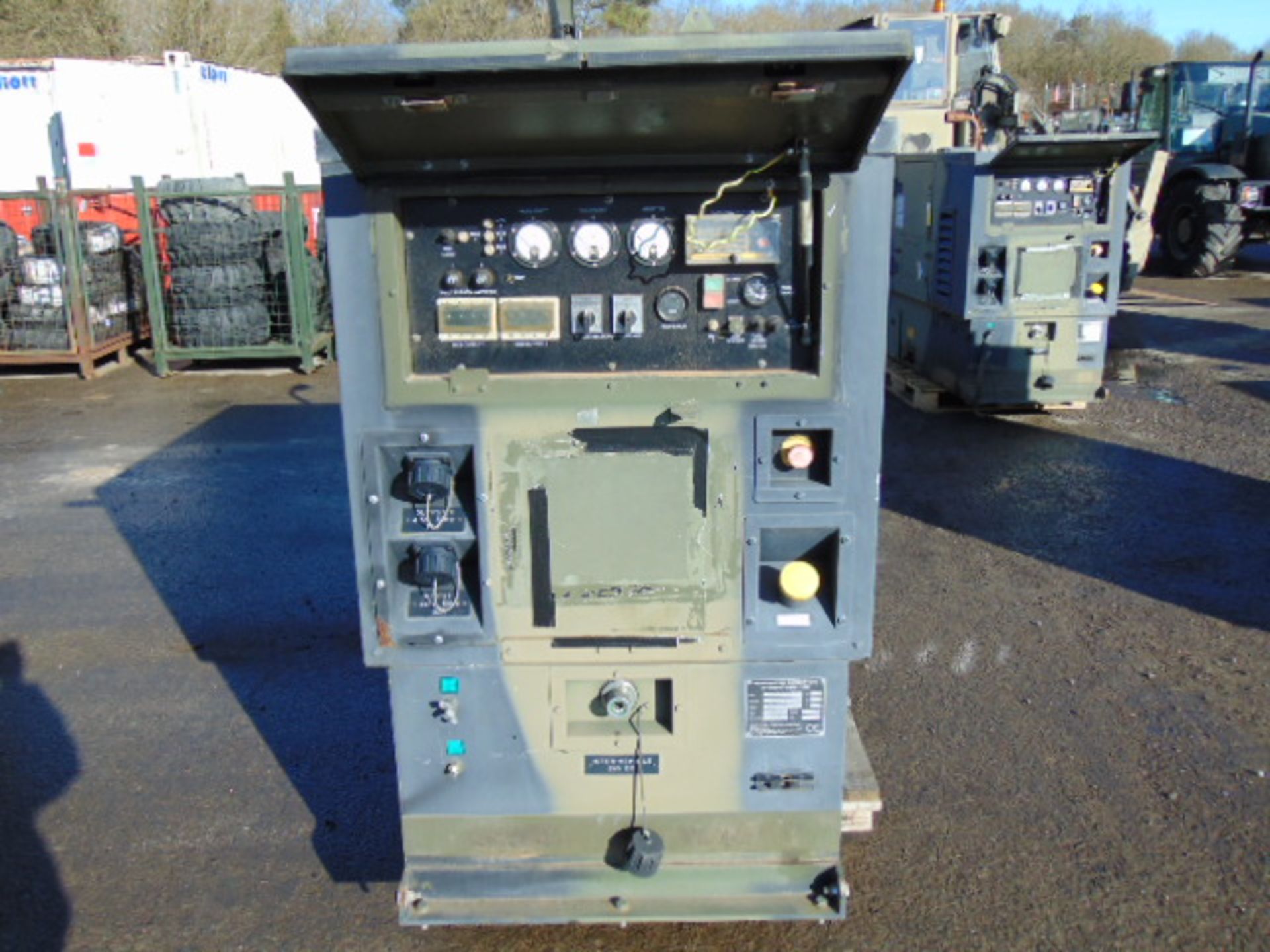 Harrington 28.7 KVA 3 phase Diesel Generator - Image 4 of 9