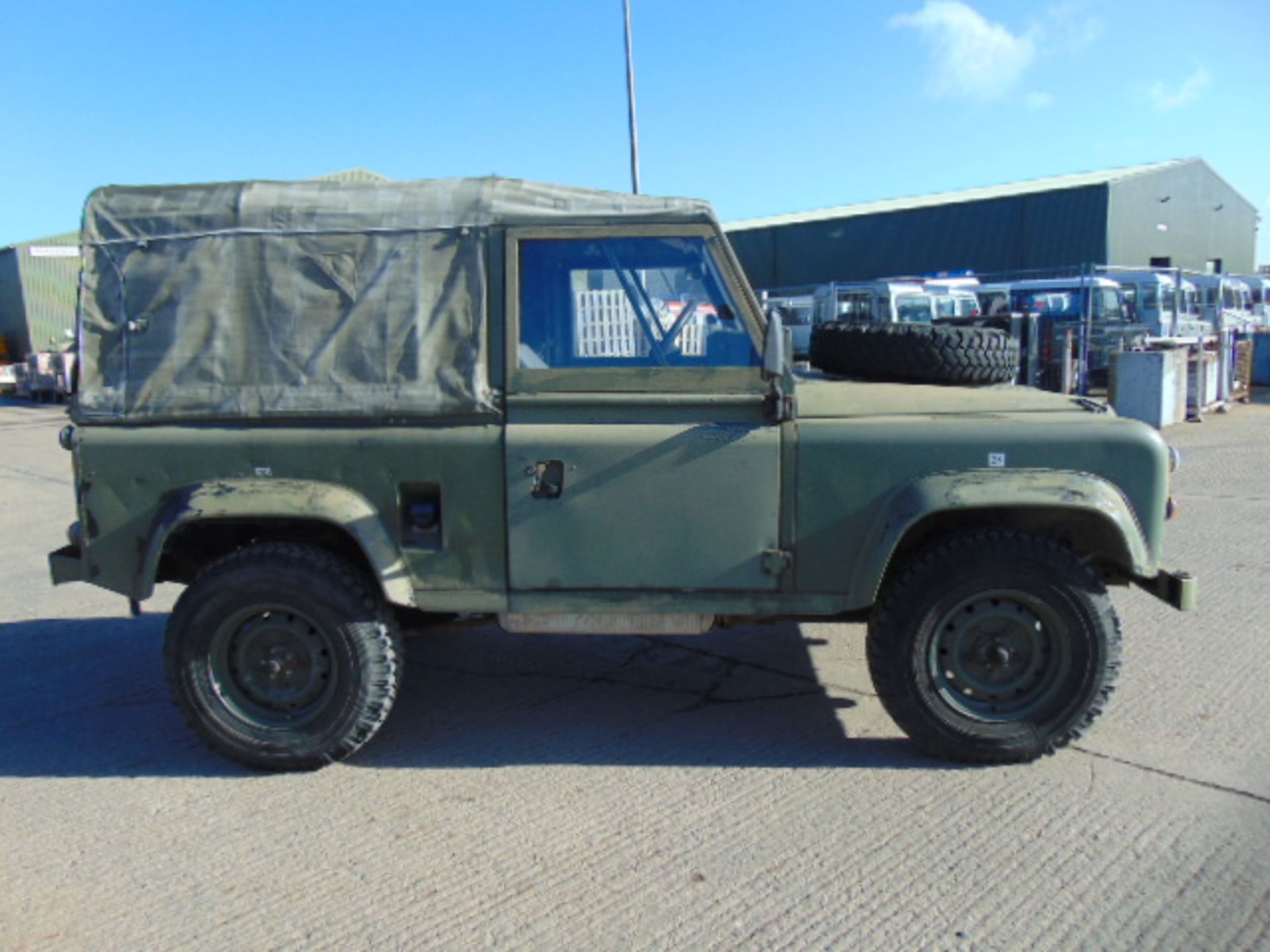 Land Rover Defender 90 Soft Top - Image 5 of 18