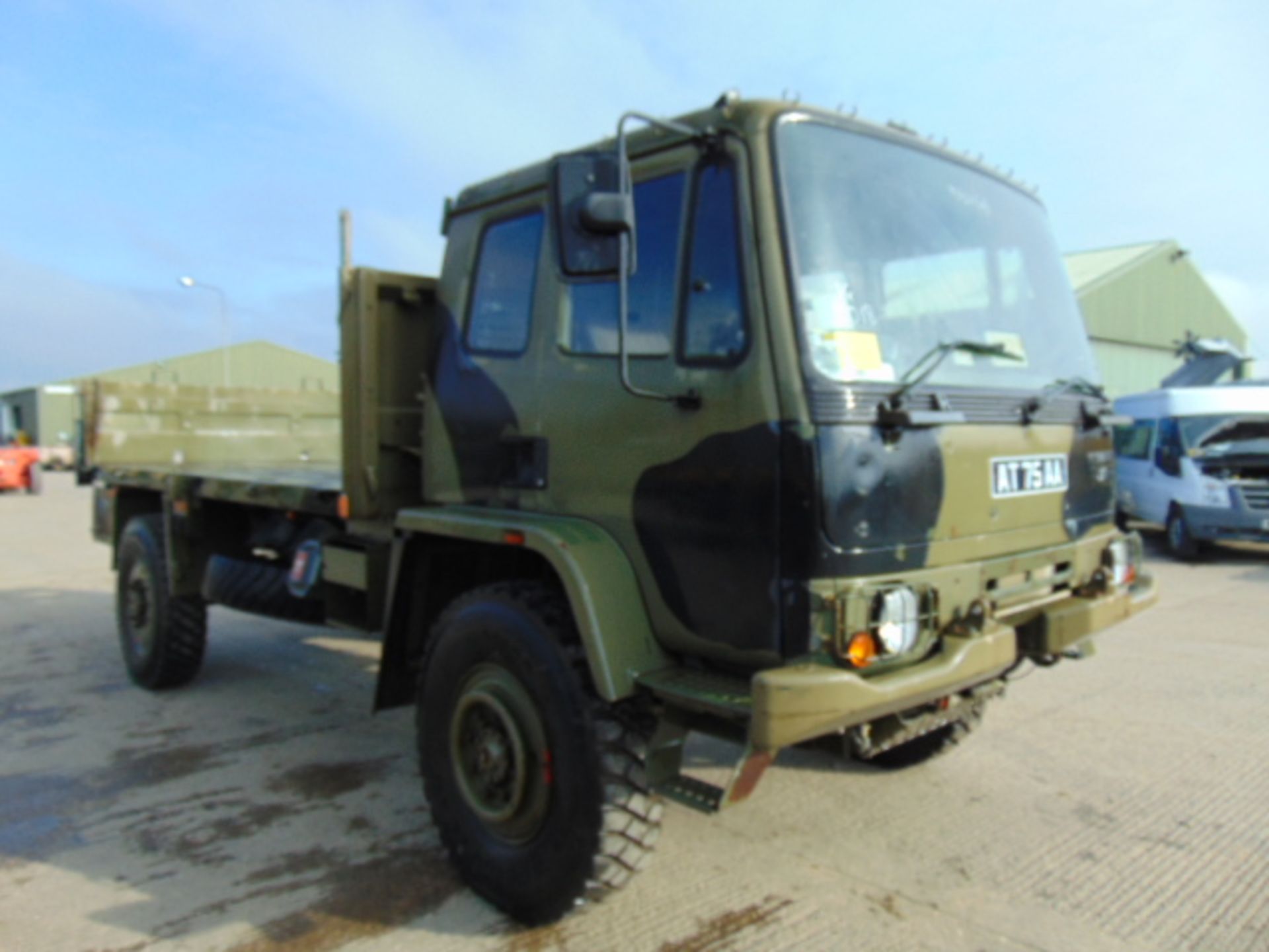 Leyland Daf 45/150 4 x 4 flatbed