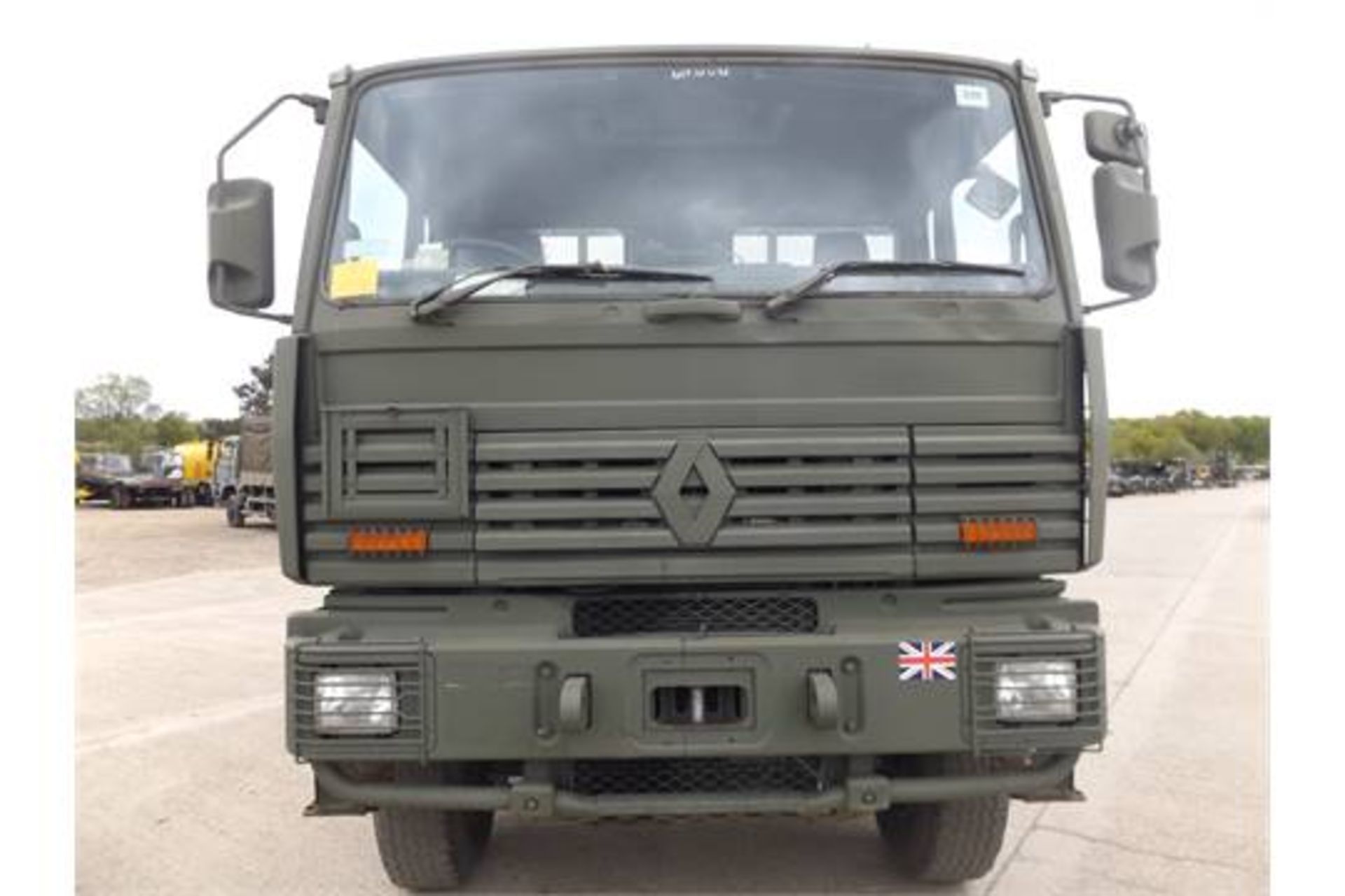 Renault G300 Maxter RHD 4x4 8T Cargo Truck - Image 2 of 18