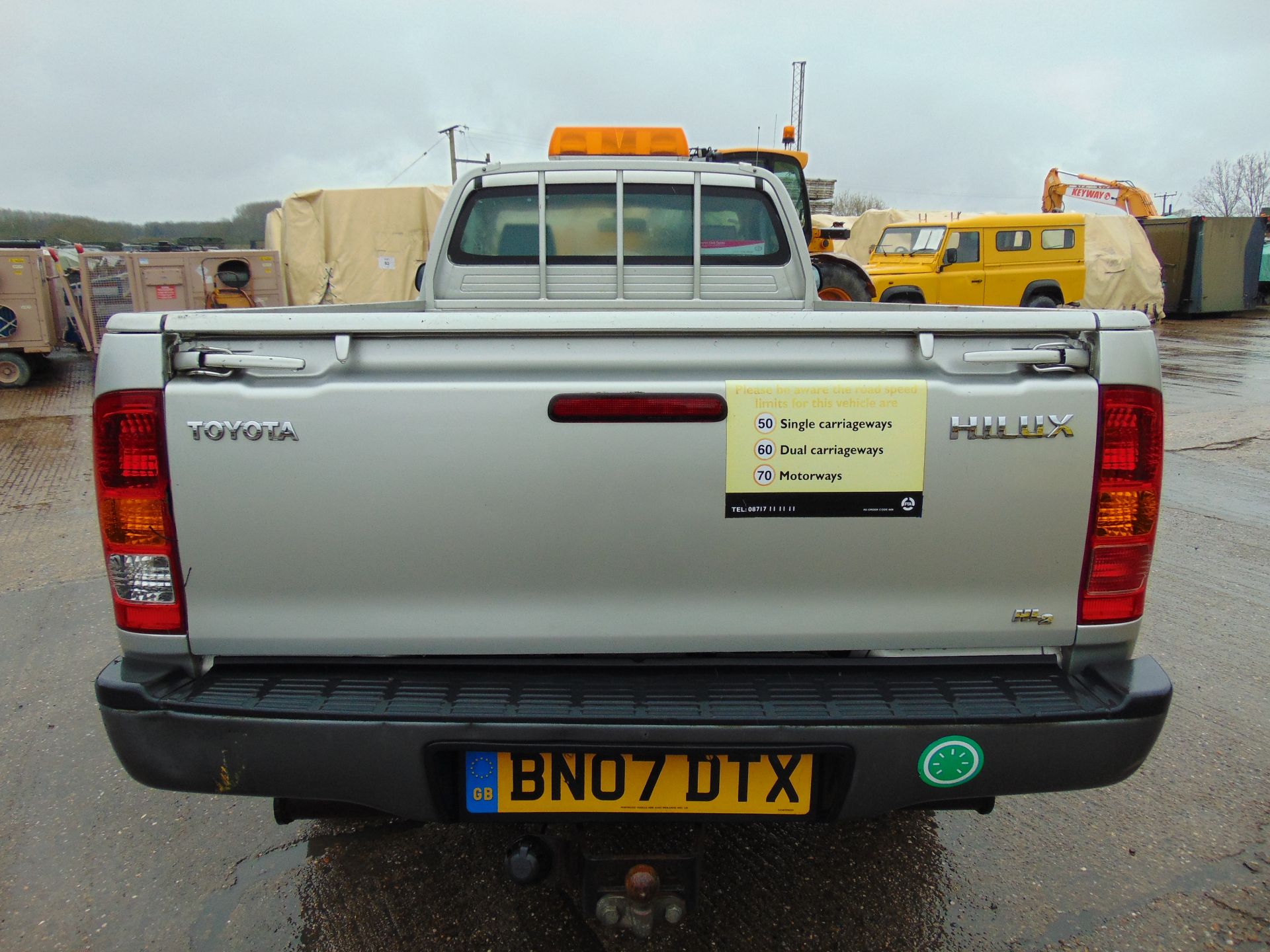 2007 Toyota Hilux 2.5 D4D Pickup - Image 5 of 17