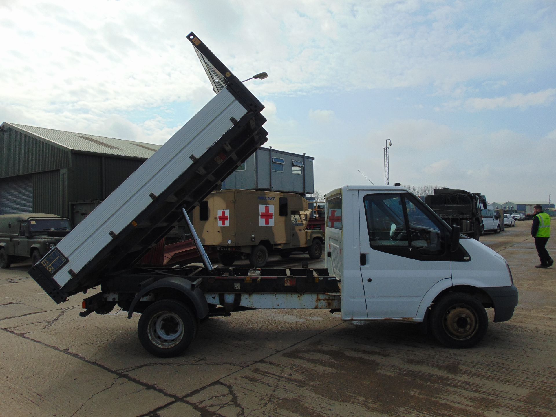 Ford Transit 115 T350 Flat Bed Tipper - Image 8 of 19