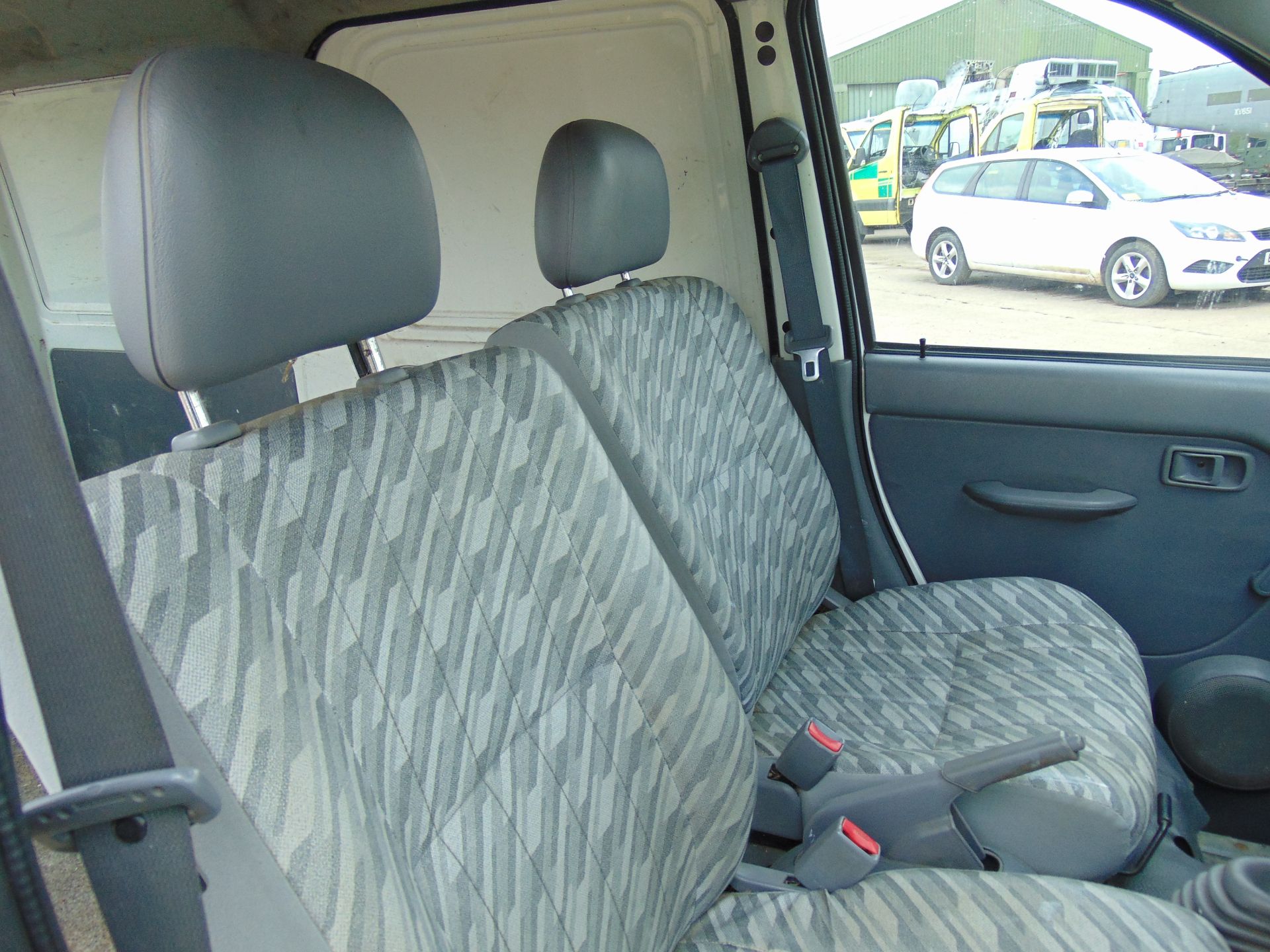 Daihatsu Extol 1.3l Panel Van - Image 13 of 15