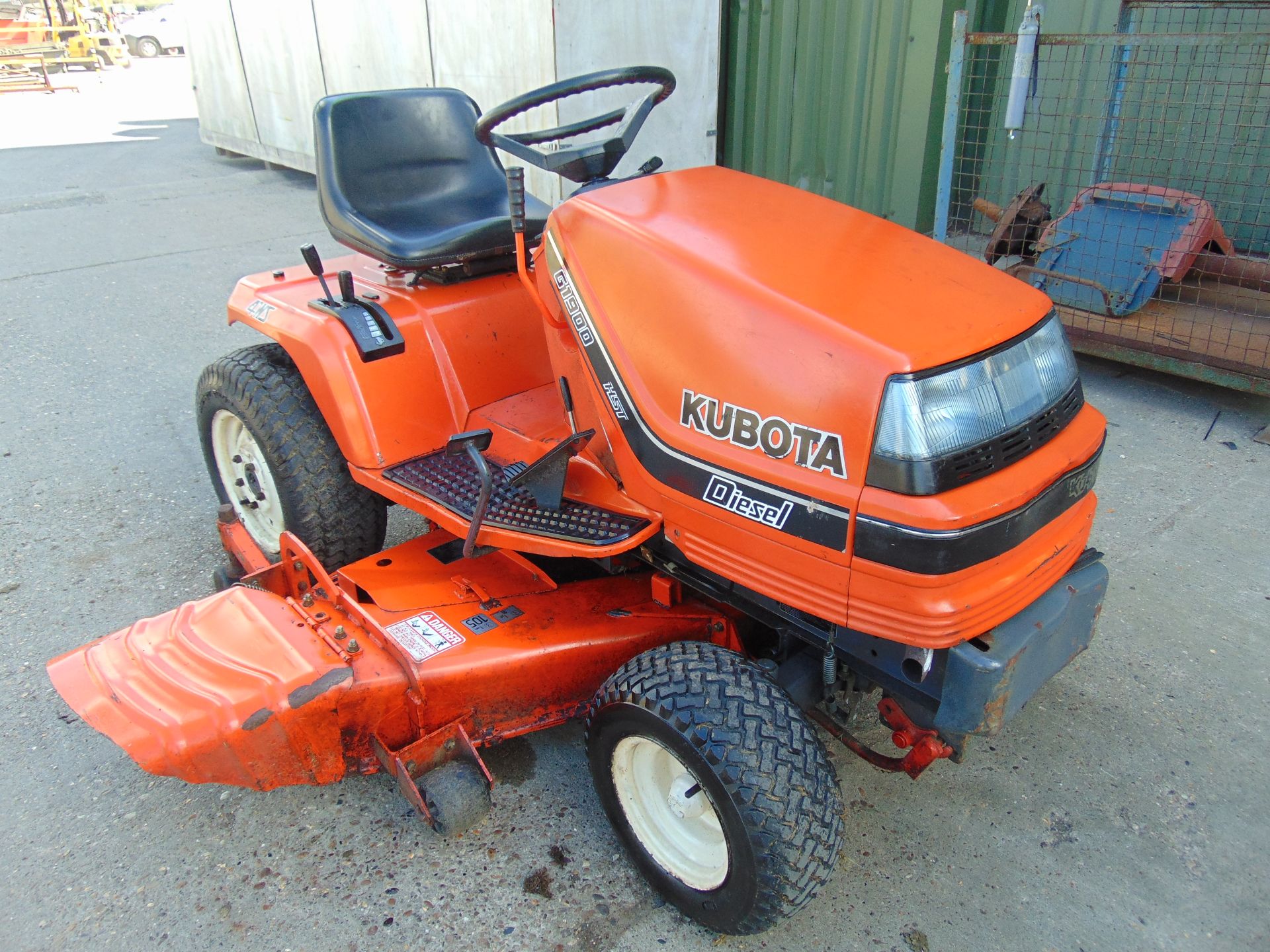 KUBOTA G 1900 HST 4 WHEEL STEER DIESEL 823 hours only!