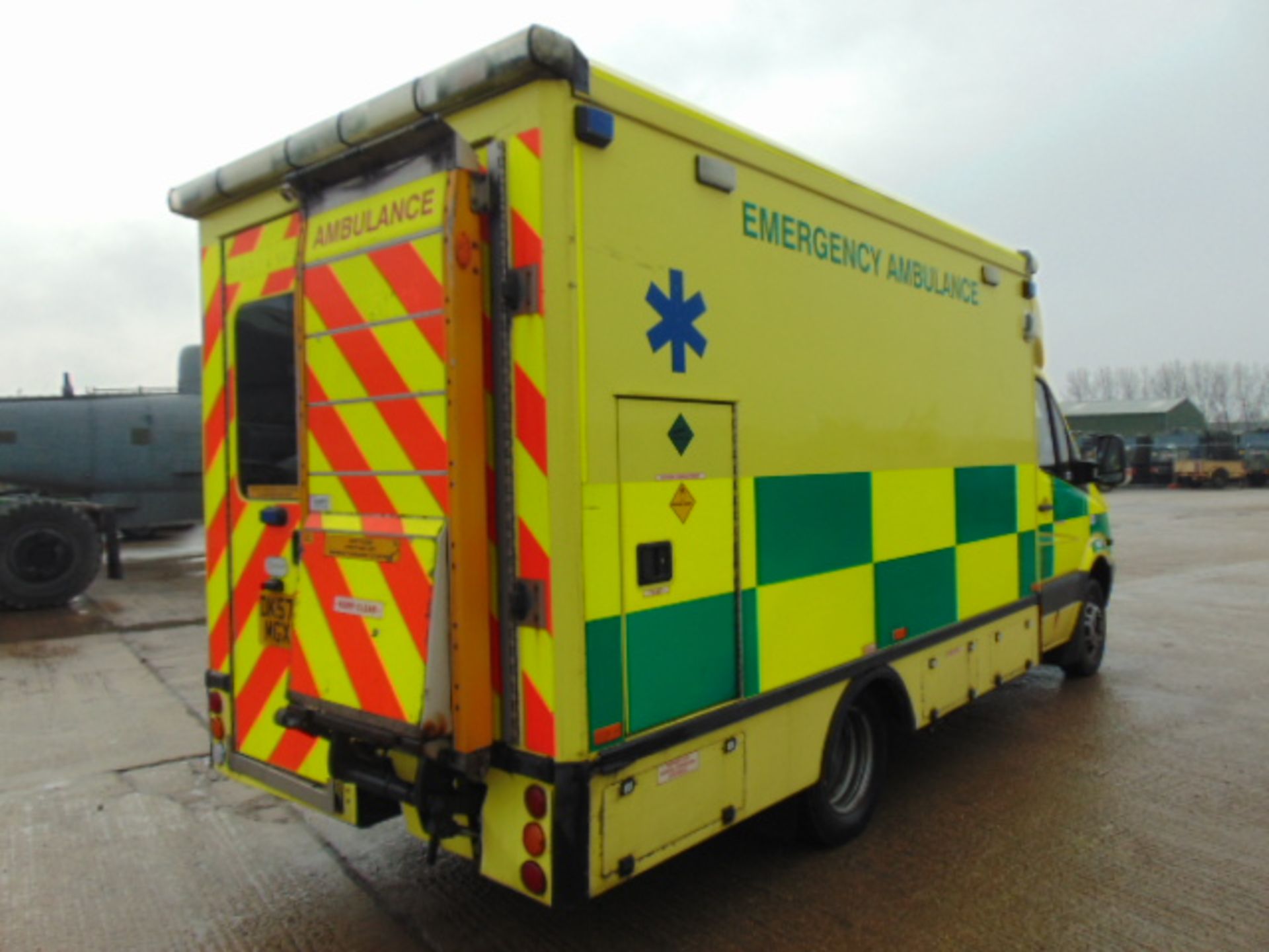 Mercedes Sprinter 515 CDI Turbo diesel ambulance - Image 8 of 18