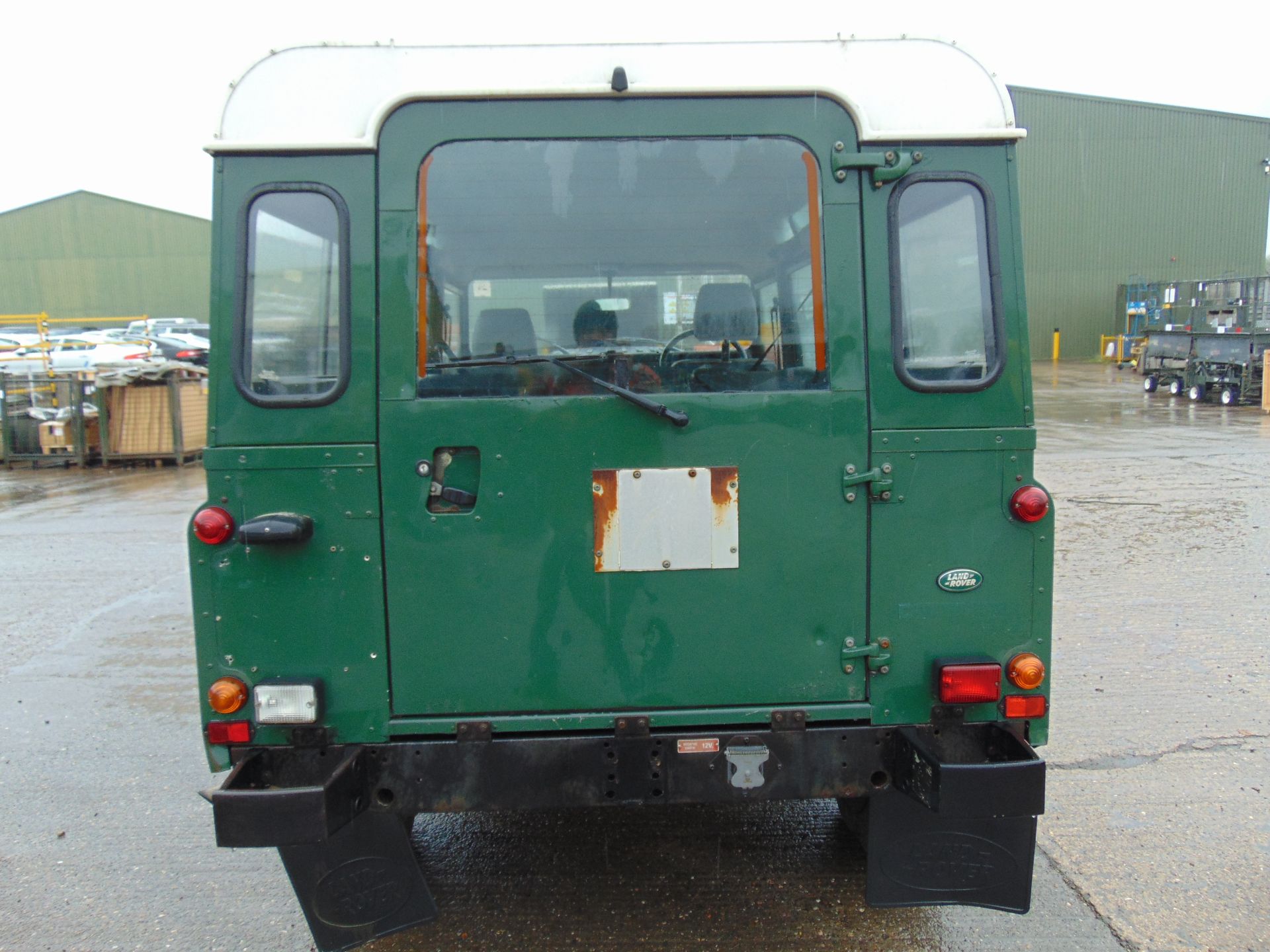 Land Rover Defender 110 300TDi Station Wagon - Image 7 of 20