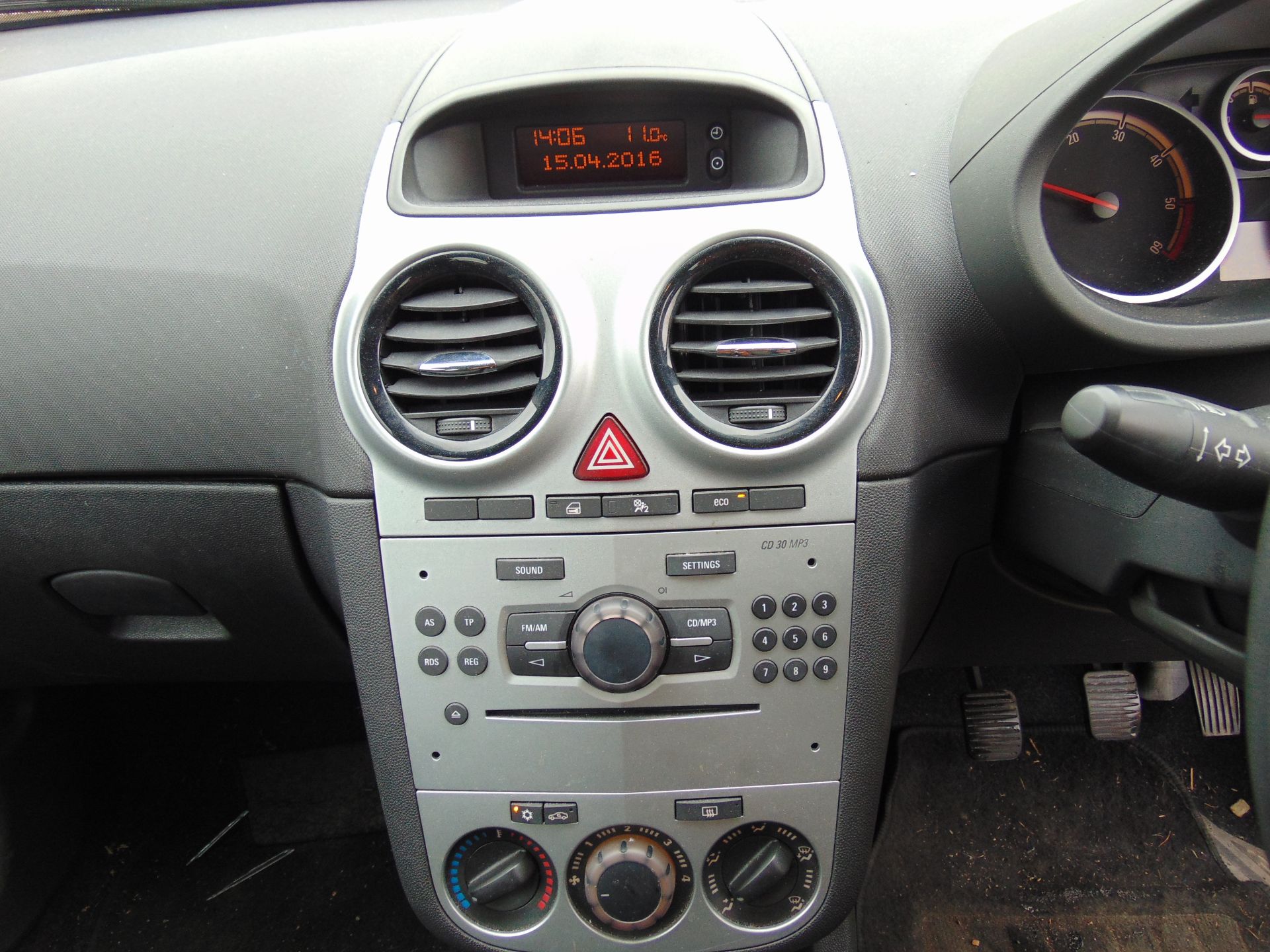 2011 Vauxhall Corsa 1.3 CDTi Eco Flex - Image 13 of 18
