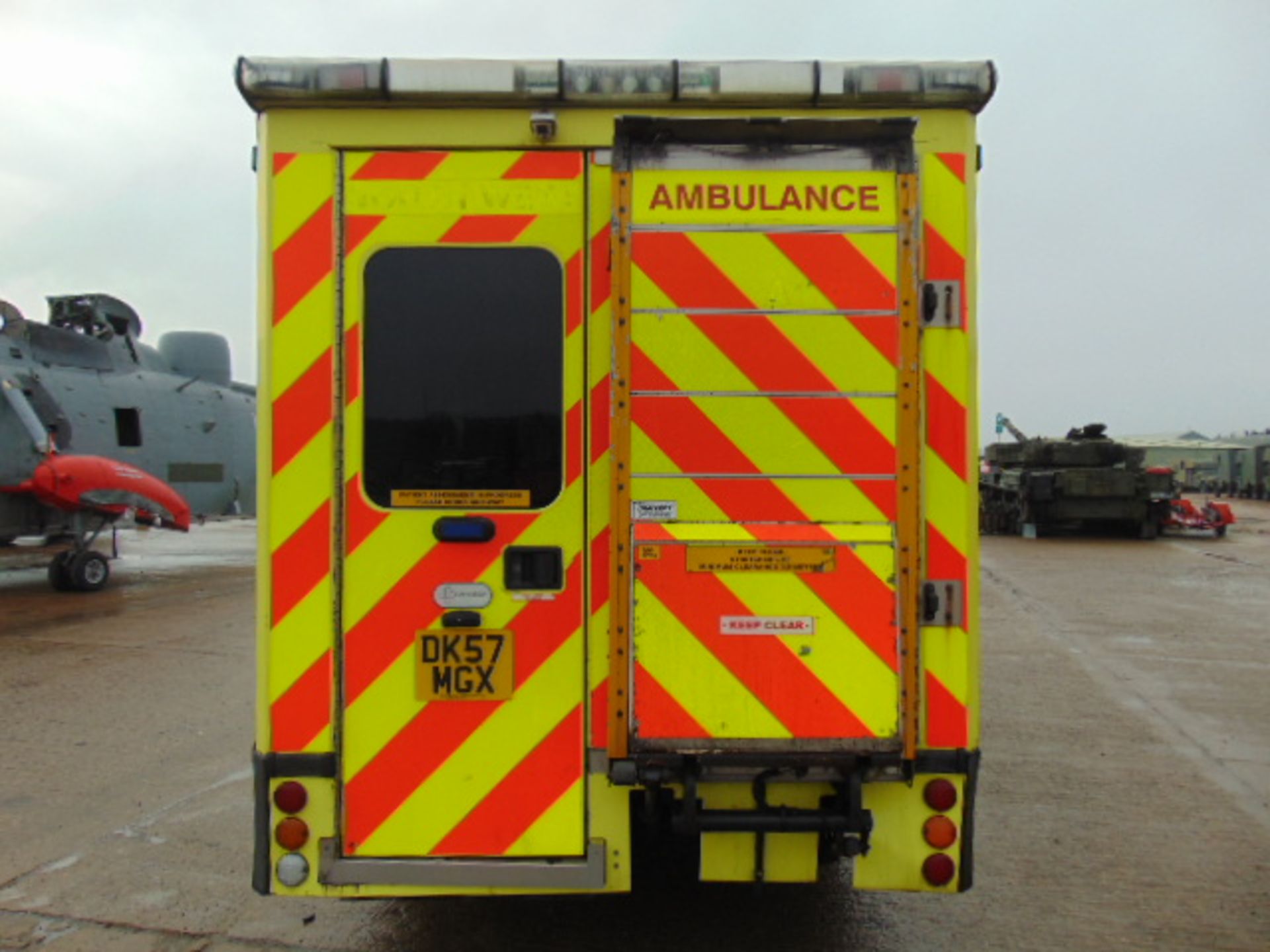 Mercedes Sprinter 515 CDI Turbo diesel ambulance - Image 7 of 18