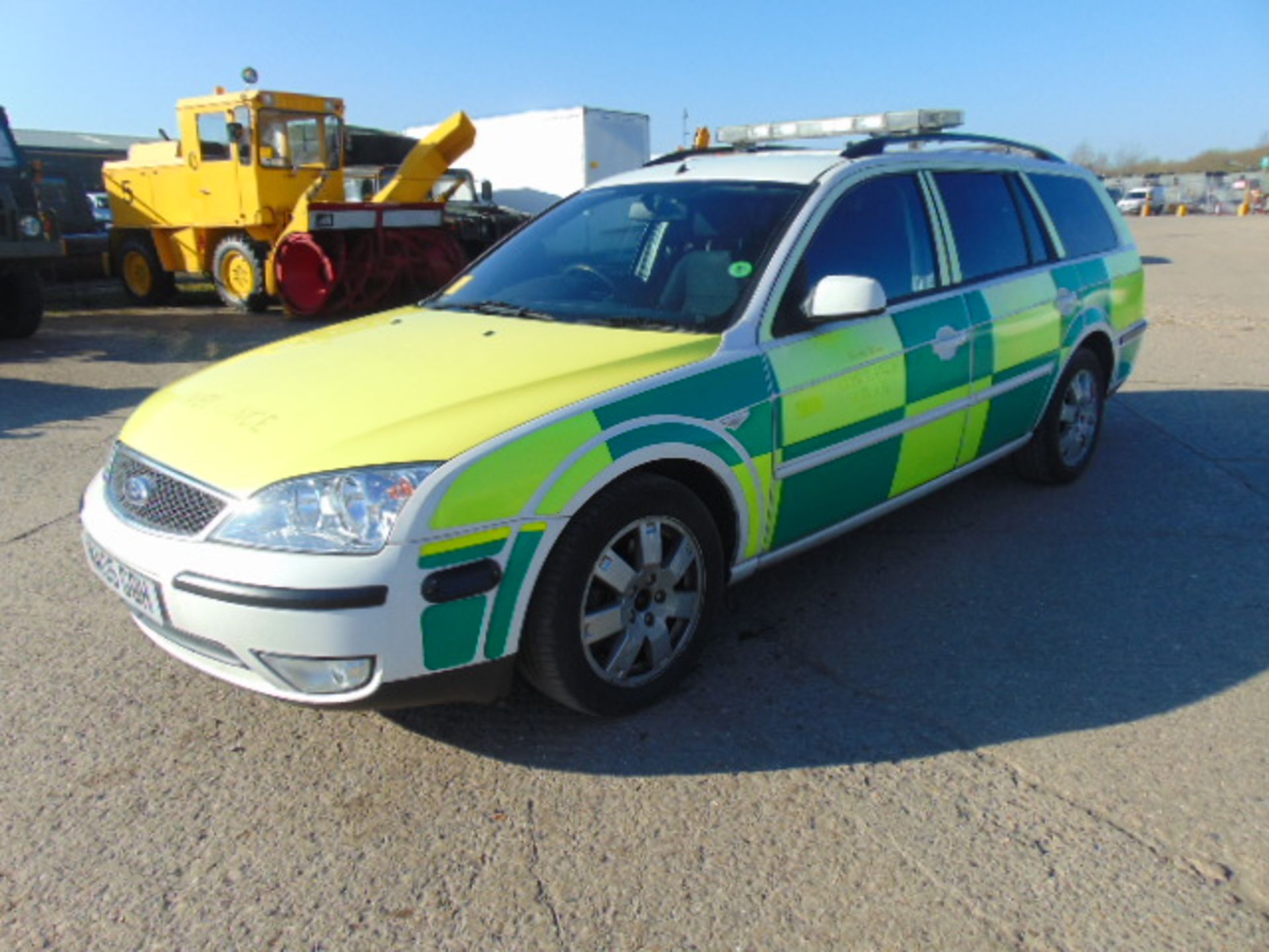 Ford Mondeo 2.0 Turbo diesel ambulance - Image 3 of 14