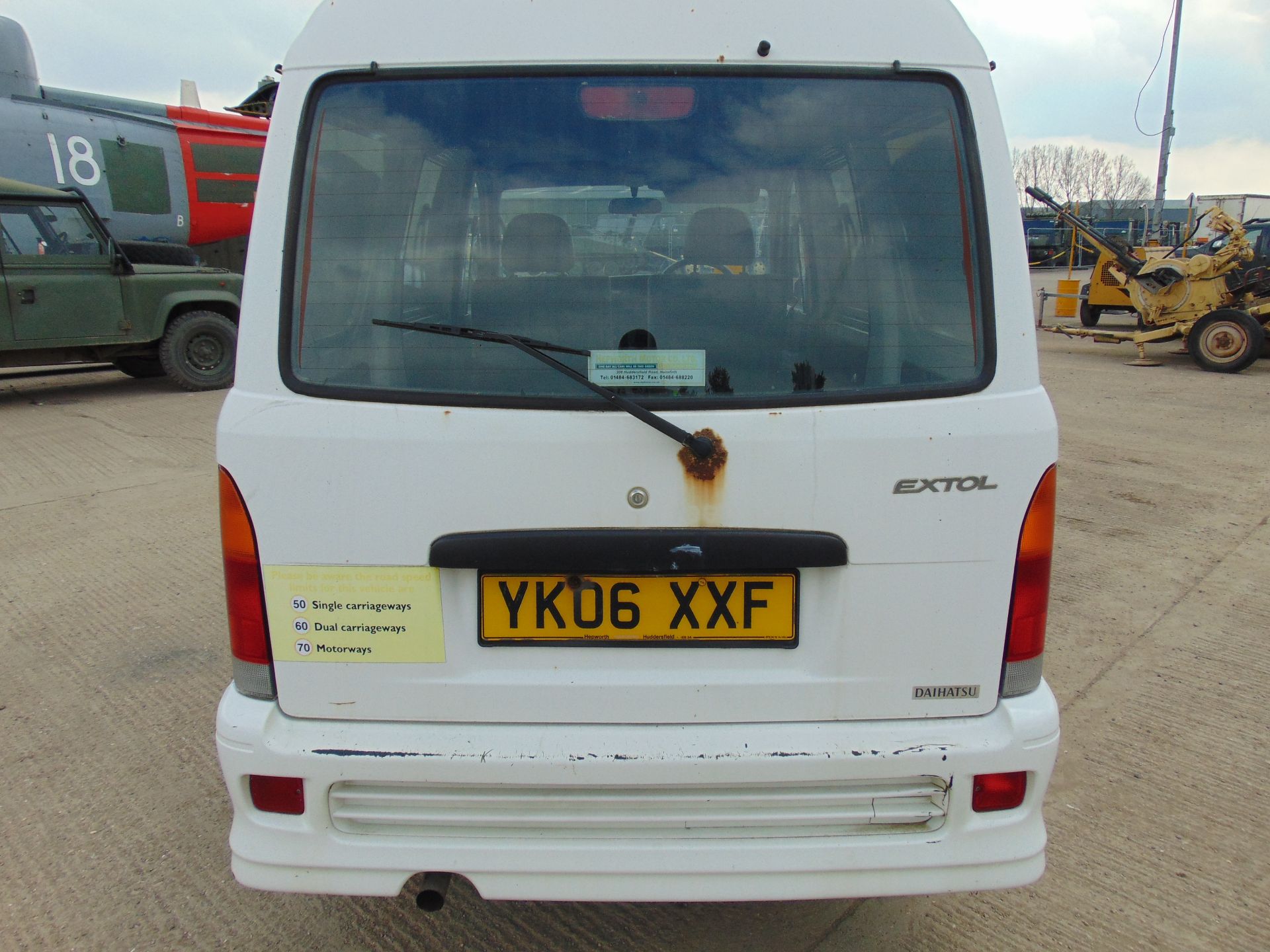 Daihatsu Extol 1.3l Panel Van - Image 8 of 15