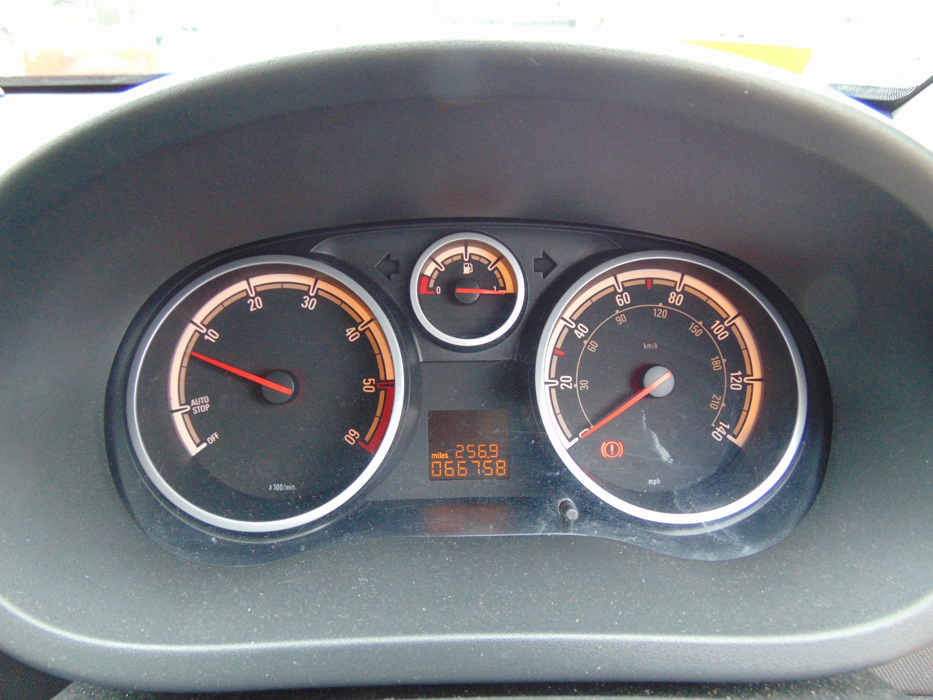 2011 Vauxhall Corsa 1.3 CDTi Eco Flex - Image 11 of 17