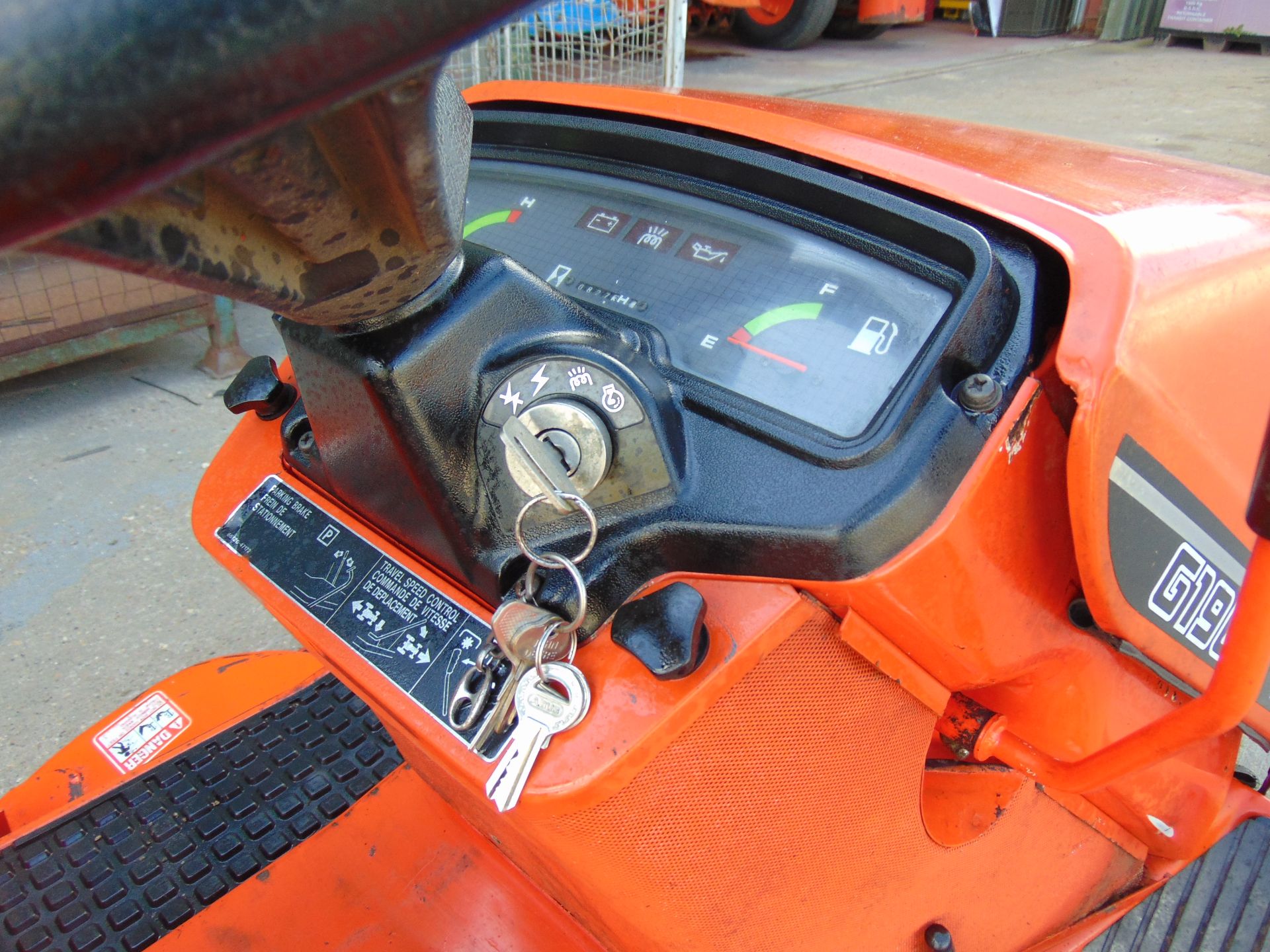 KUBOTA G 1900 HST 4 WHEEL STEER DIESEL 823 hours only! - Image 10 of 13