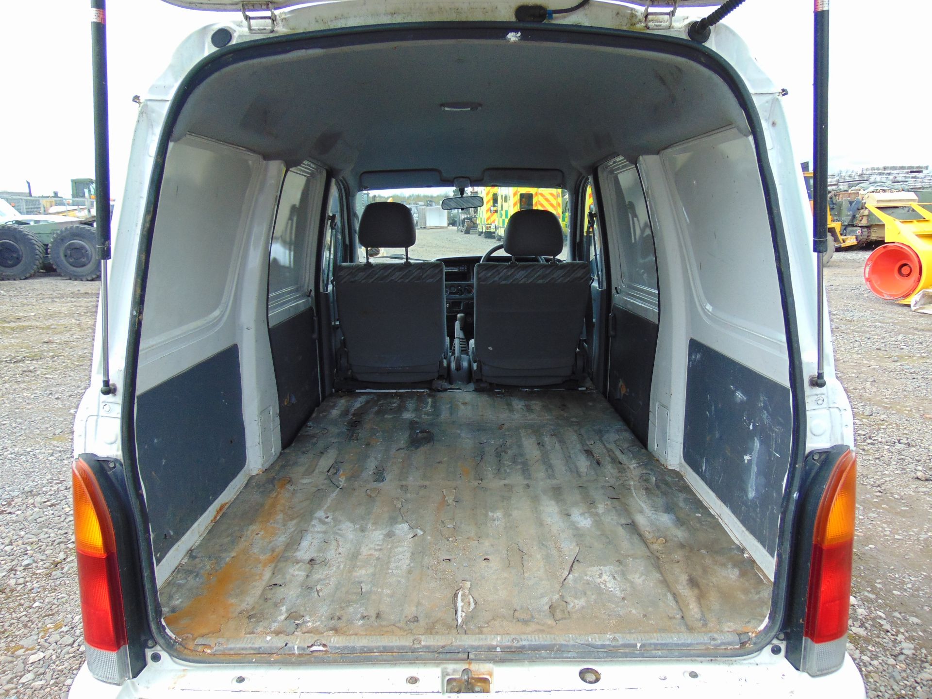 Daihatsu Extol 1.3l Panel Van - Image 14 of 14