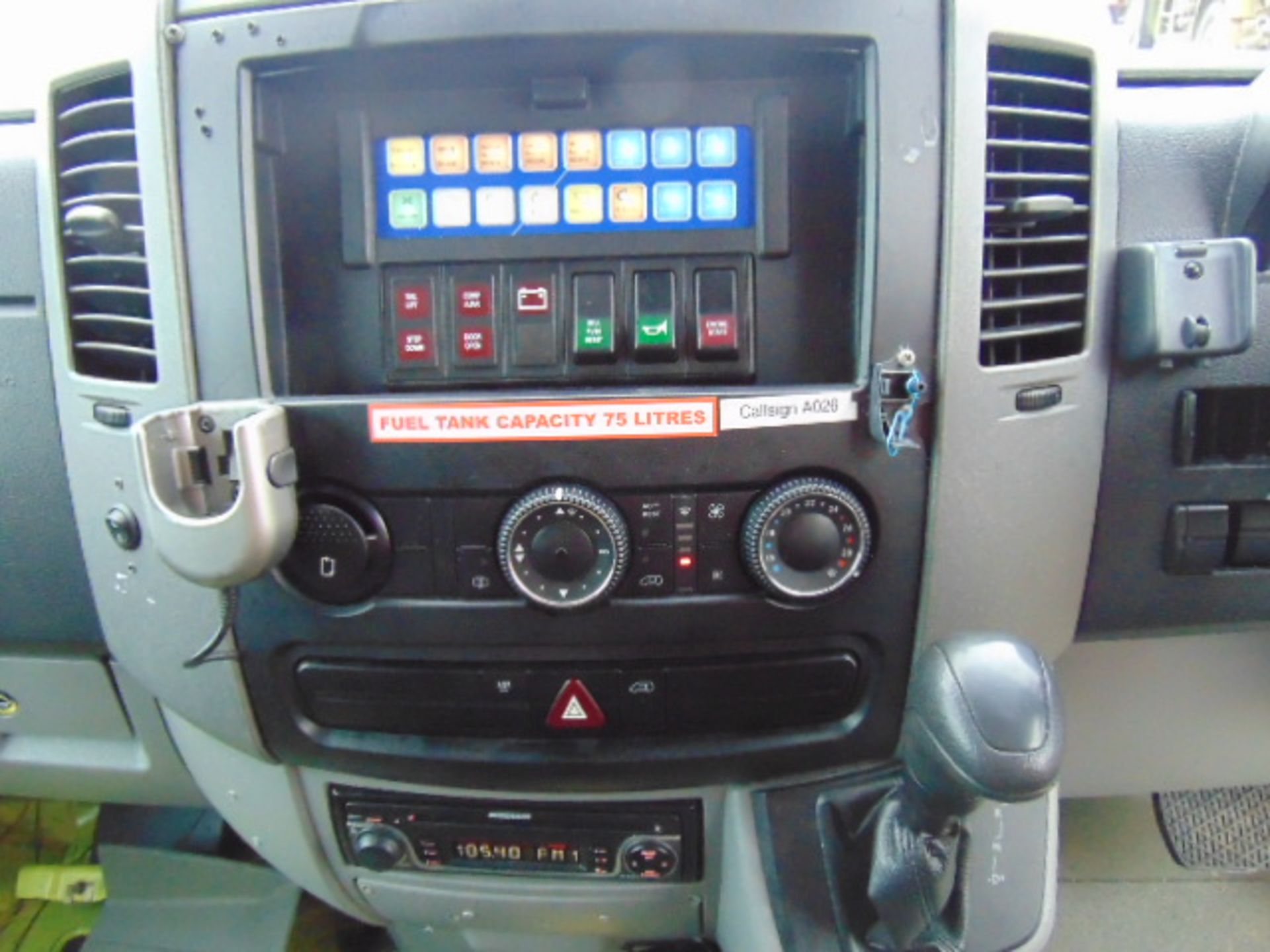 Mercedes Sprinter 515 CDI Turbo diesel ambulance - Image 9 of 16
