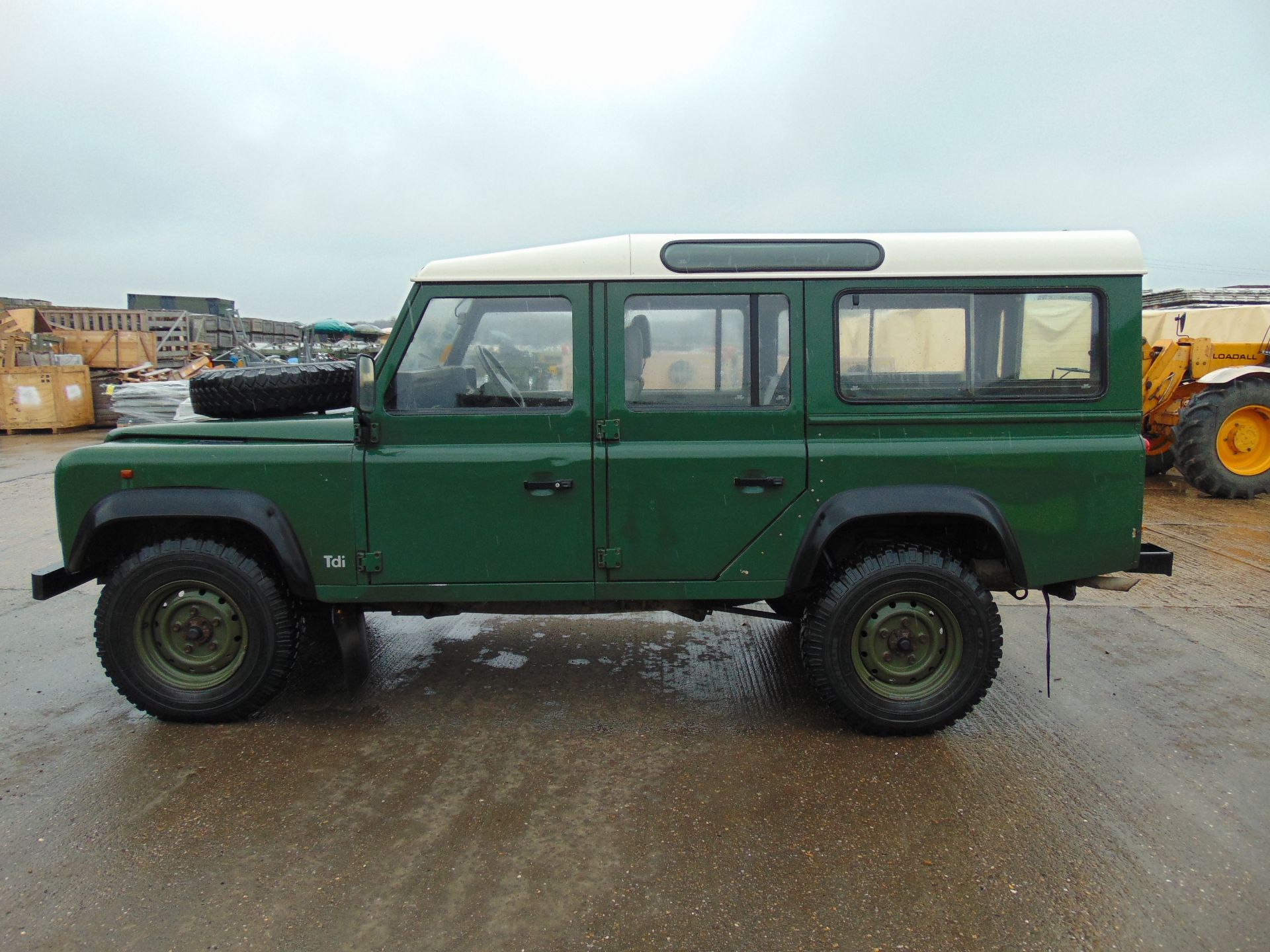 Land Rover Defender 110 300TDi Station Wagon - Image 4 of 20