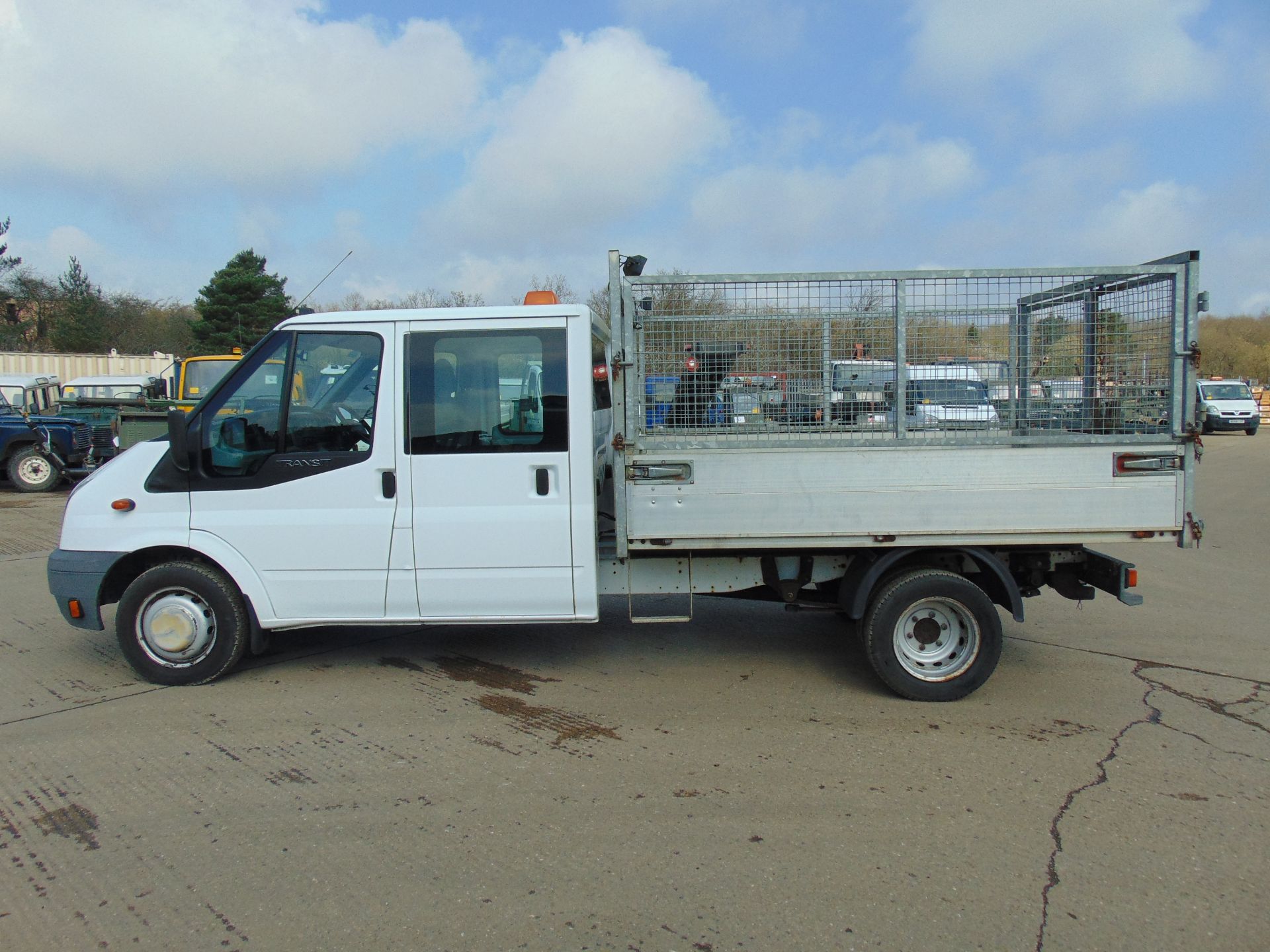 2008 Ford Transit 115 T350 Crew Cab Flat Bed Tipper - Image 4 of 16