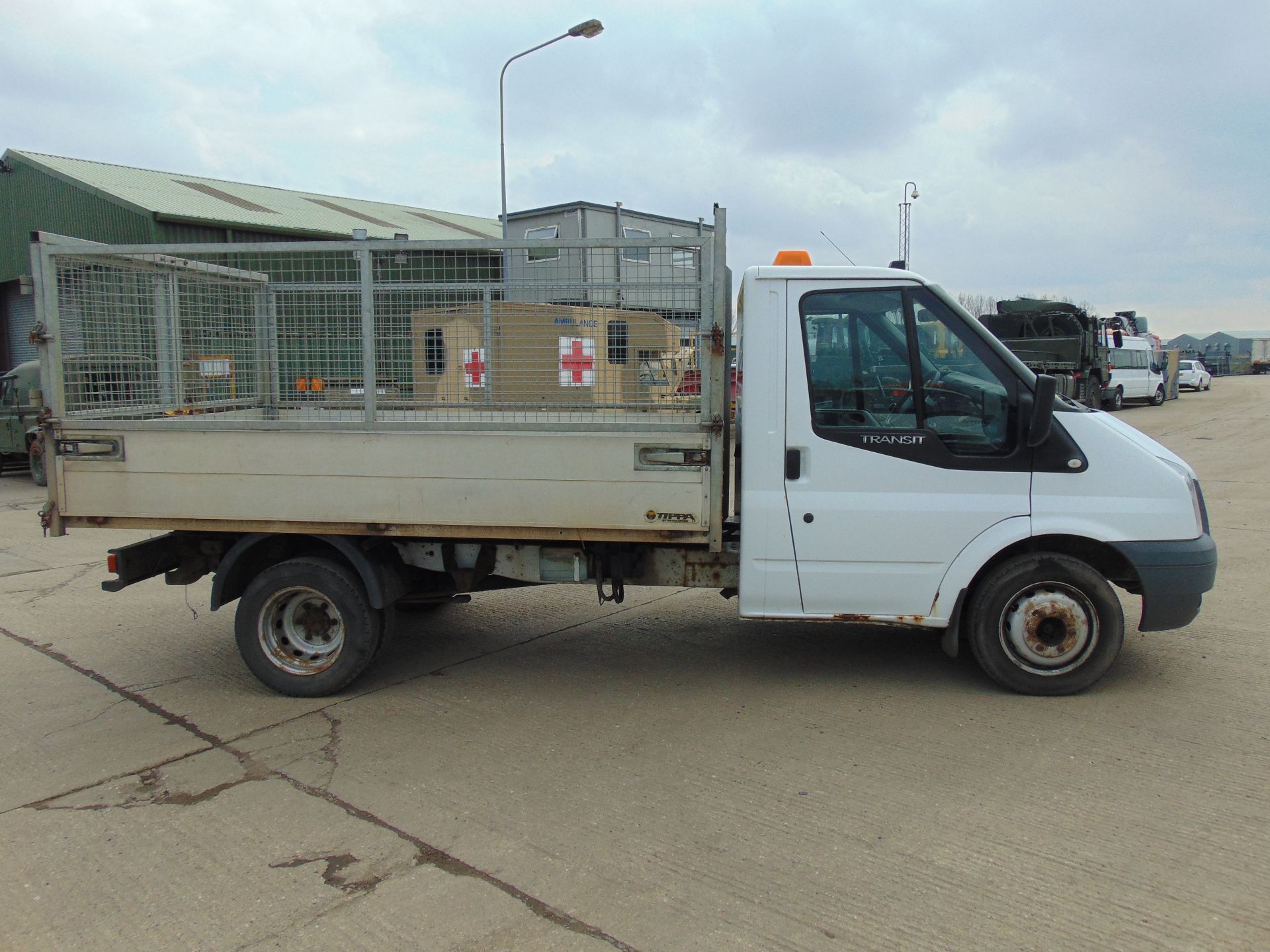 Ford Transit 115 T350 Flat Bed Tipper - Image 6 of 17