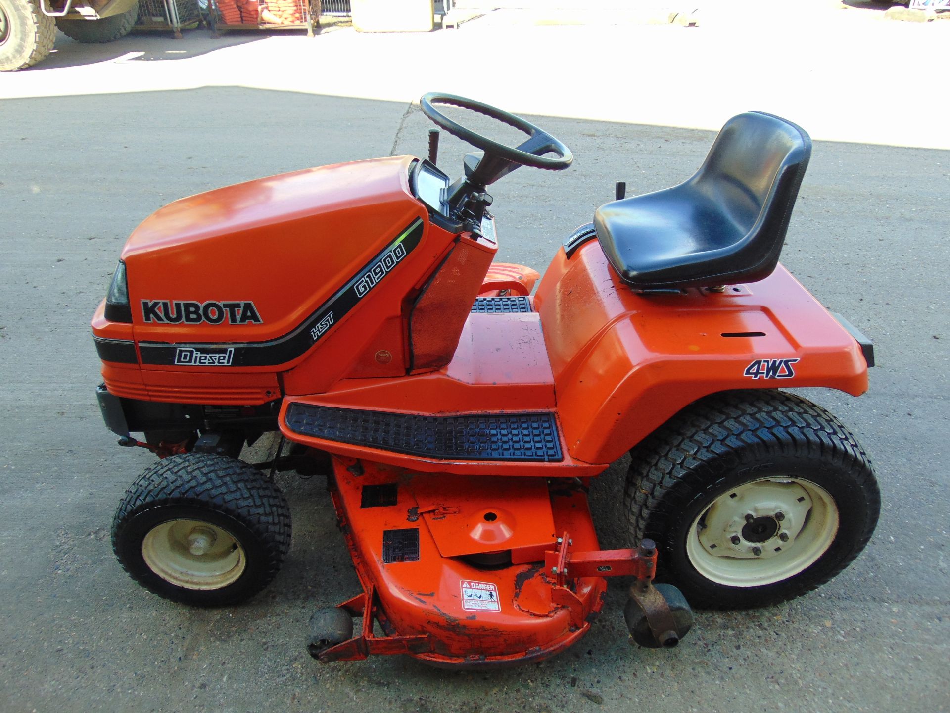 KUBOTA G 1900 HST 4 WHEEL STEER DIESEL 823 hours only! - Image 4 of 13