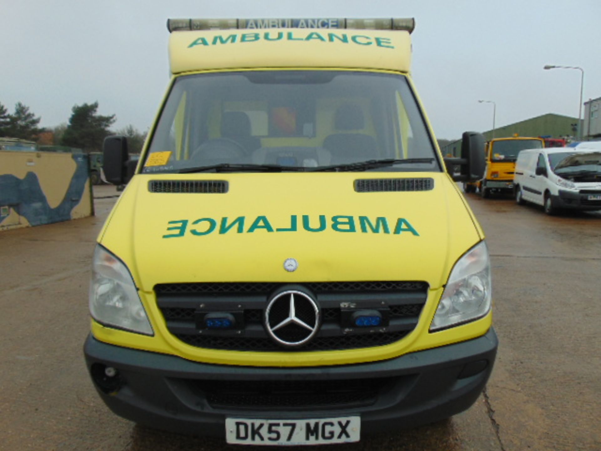 Mercedes Sprinter 515 CDI Turbo diesel ambulance - Image 2 of 18