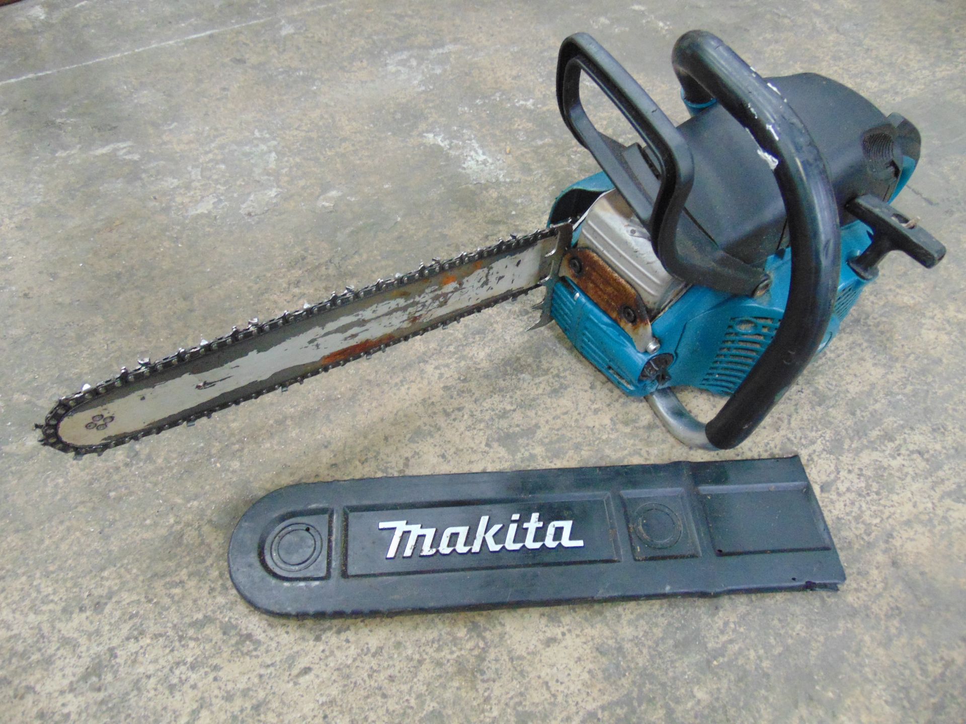 Makita DCS5030 50cc Petrol Chain Saw - Image 3 of 5