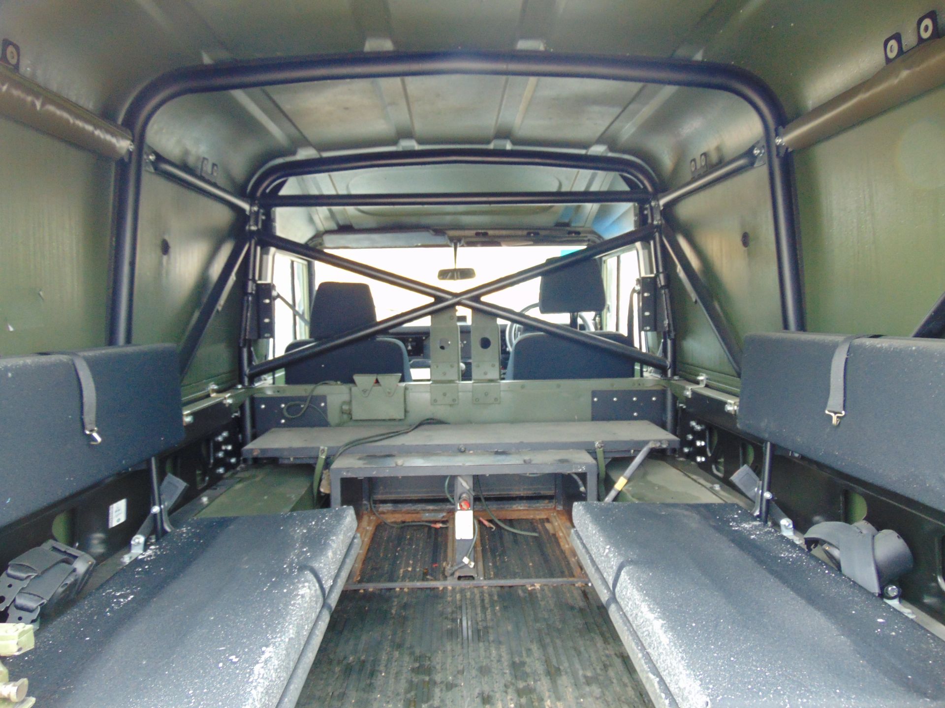 Land Rover Defender TITHONUS 110 Hard Top - Image 19 of 21