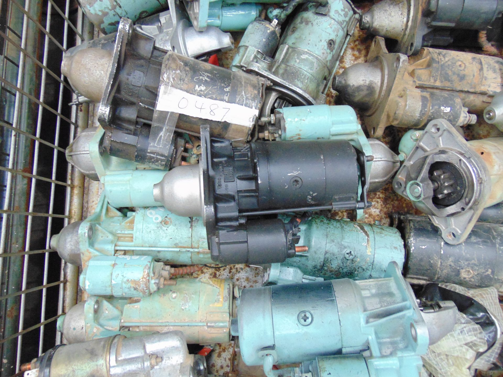 43 x Takeout Land Rover Starter Motors - Image 3 of 9