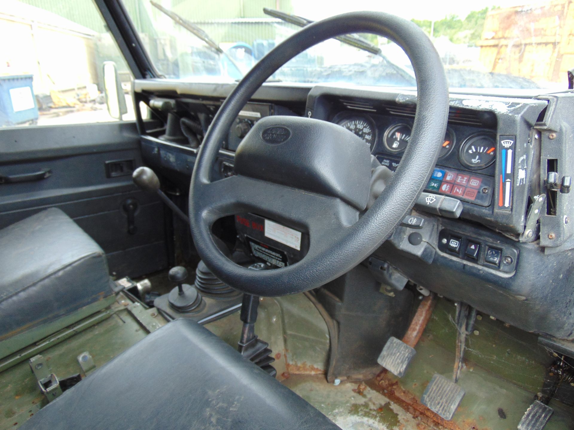 Land Rover Defender 110 Winterised Hard Top - Image 15 of 24