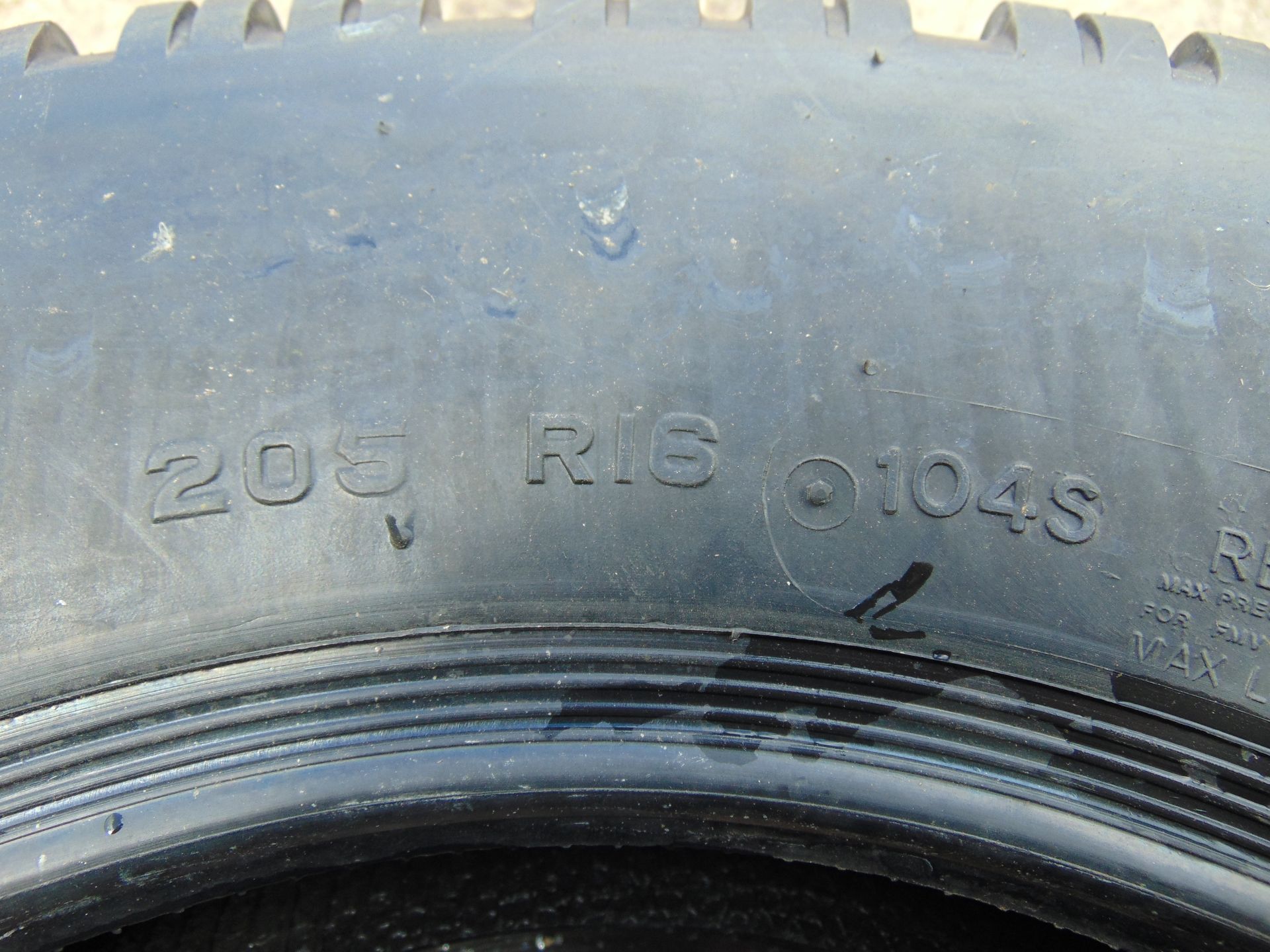 2 x Avon Rangemaster 205 R16 Tyres - Image 3 of 5