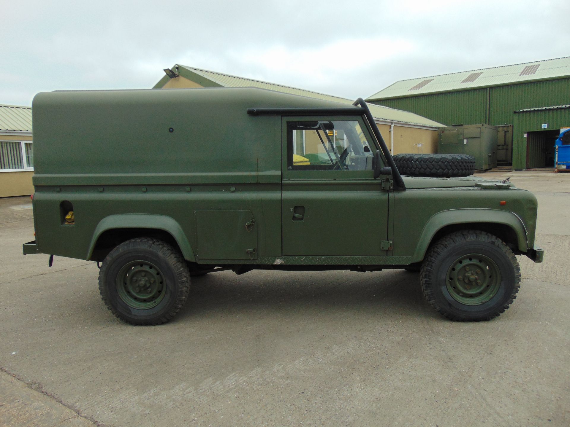 Land Rover Defender TITHONUS 110 Hard Top - Image 5 of 21