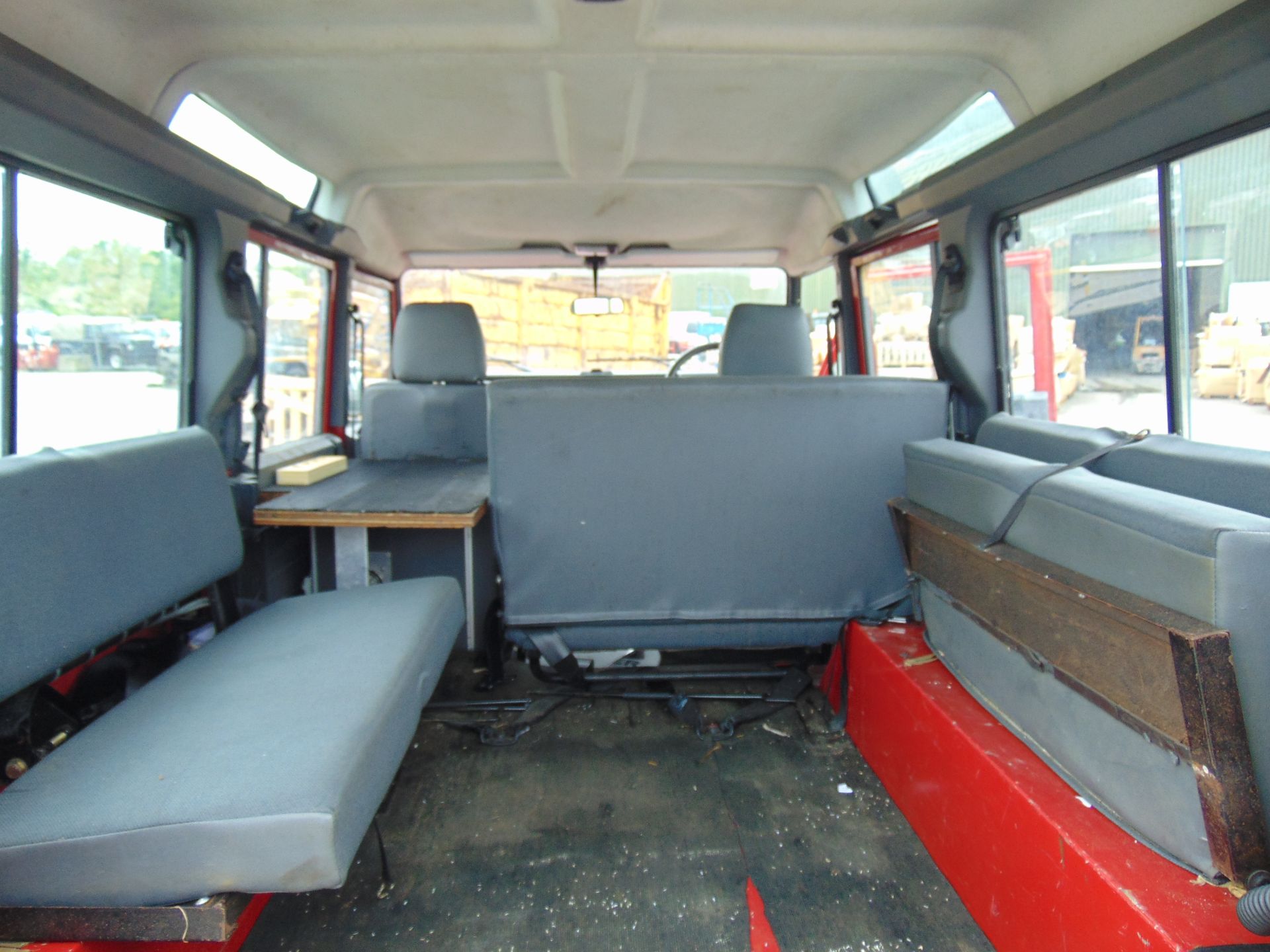 Land Rover 110 TD5 Station Wagon - Image 21 of 24
