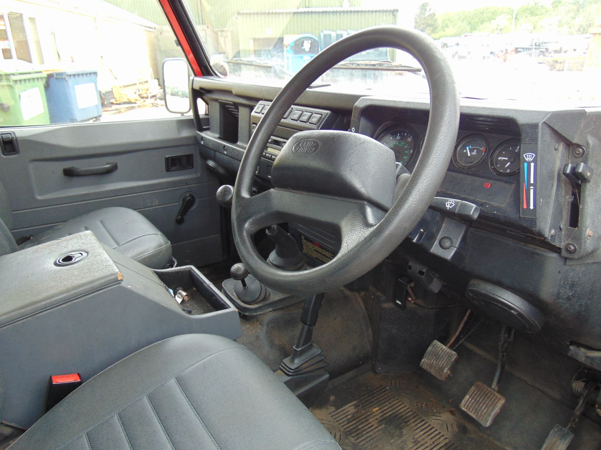 Land Rover 110 TD5 Station Wagon - Image 15 of 24