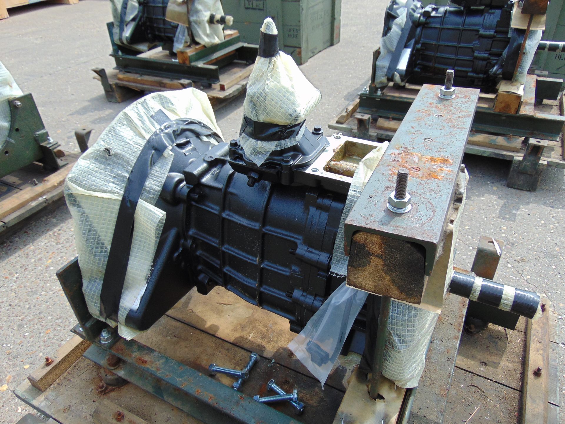 A1 Reconditioned Land Rover LT77 Gearbox - Image 3 of 4