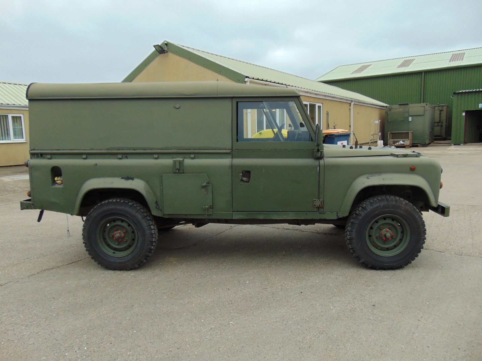 Left Hand Drive Land Rover Defender 110 Hard Top - Image 5 of 19