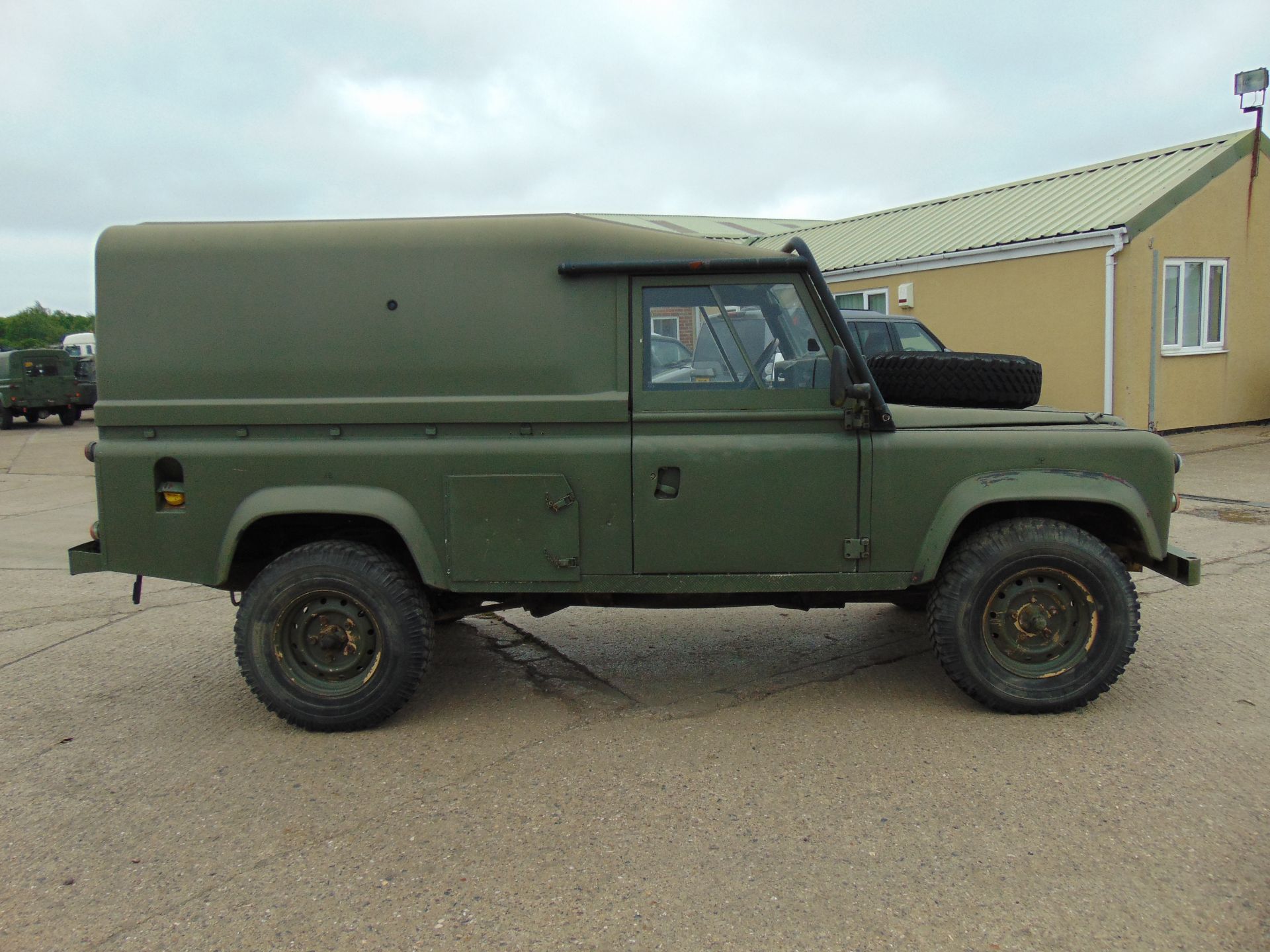 Land Rover Defender TITHONUS 110 Hard Top - Image 5 of 20